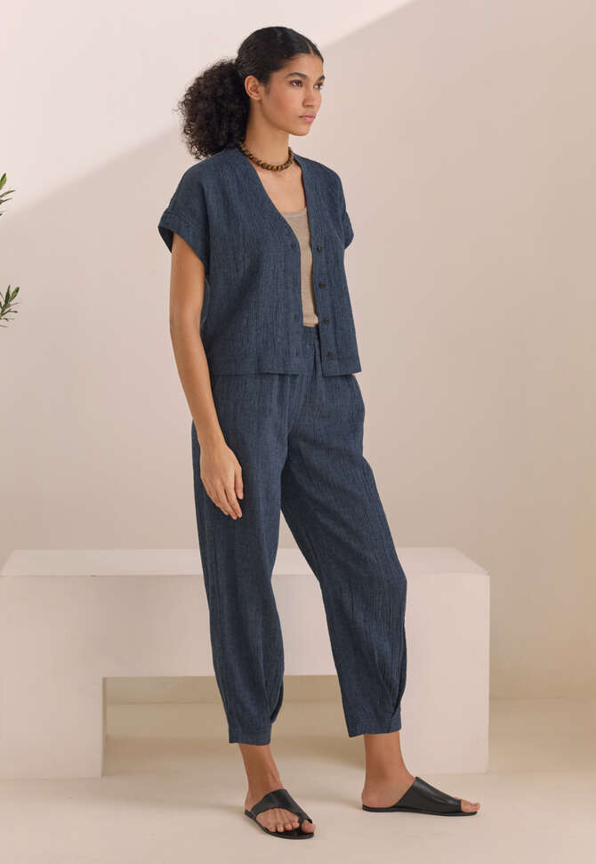 V-neck top, Dark indigo, completeTheLook