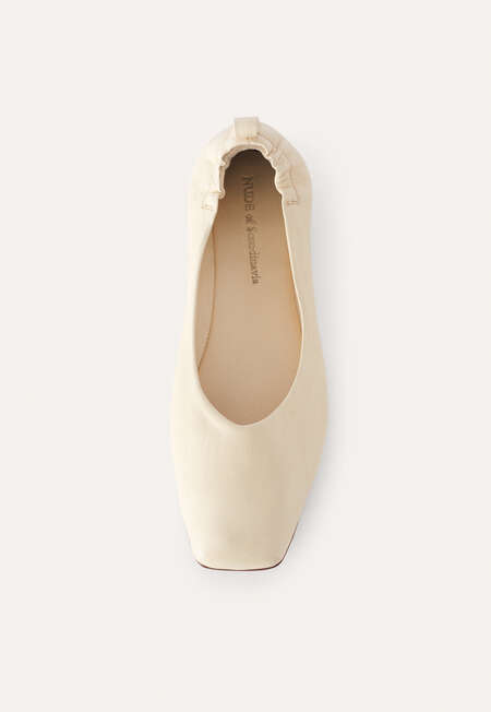 Square-toe pumps, Ecru, completeTheLook