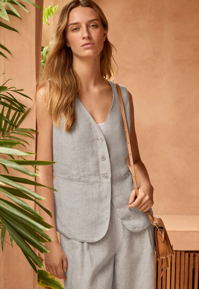 Waistcoat, Pale mink, completeTheLook