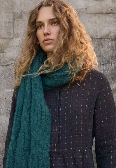 Cable-stitch scarf, Dark turquoise, completeTheLook