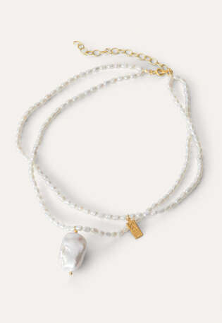 Beaded necklace, Gold pearl, webstill