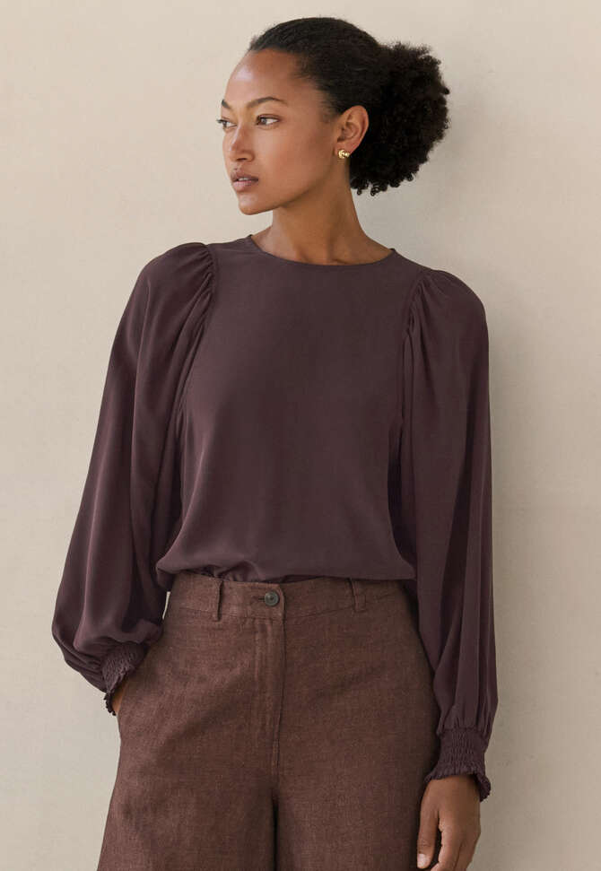 Gathered-sleeve blouse, Dark chocolate, completeTheLook