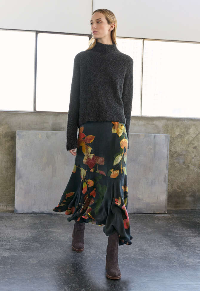 Asymmetric fluted hem skirt, Charcoal plum, completeTheLook
