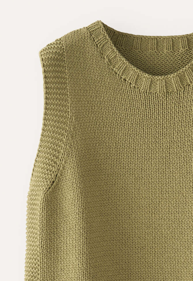 Sleeveless sweater, Pale sage, completeTheLook