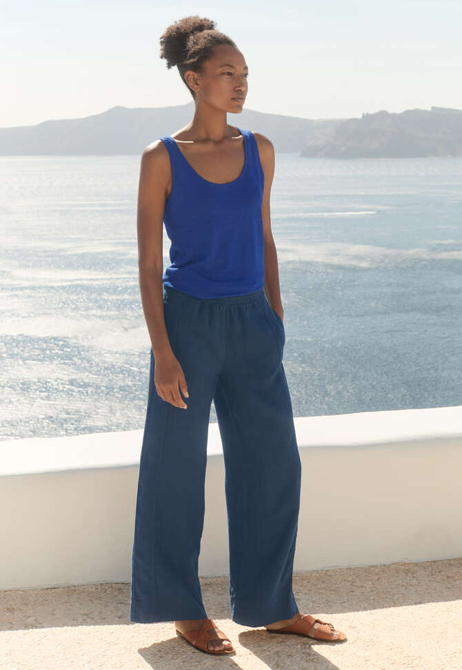 Simple vest, Cobalt, completeTheLook