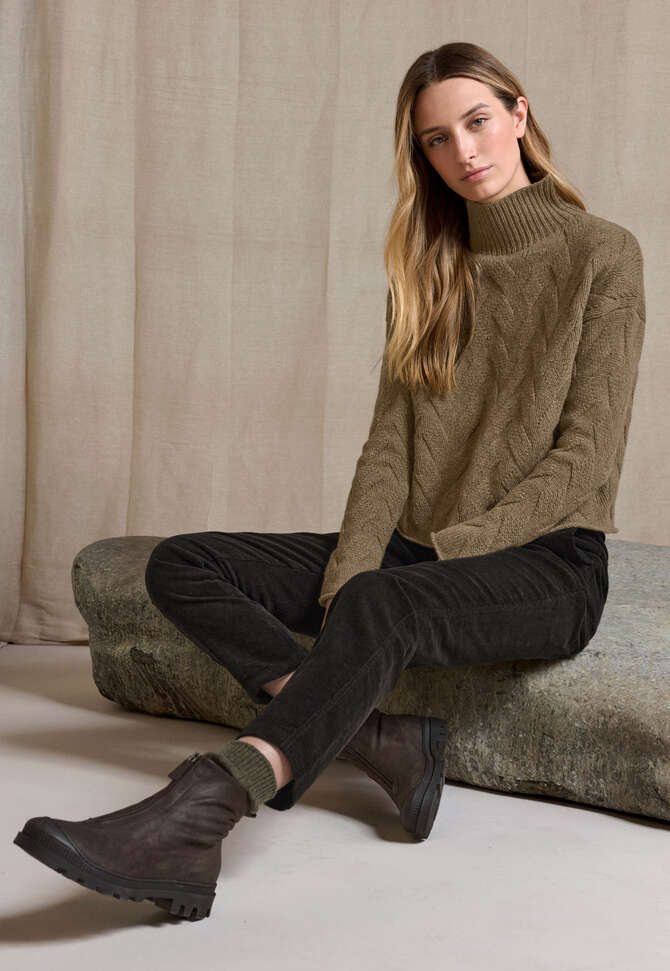 Cable sweater, Moss taupe, completeTheLook