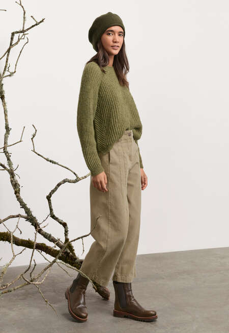 Denim darted jeans, Dark olive, completeTheLook