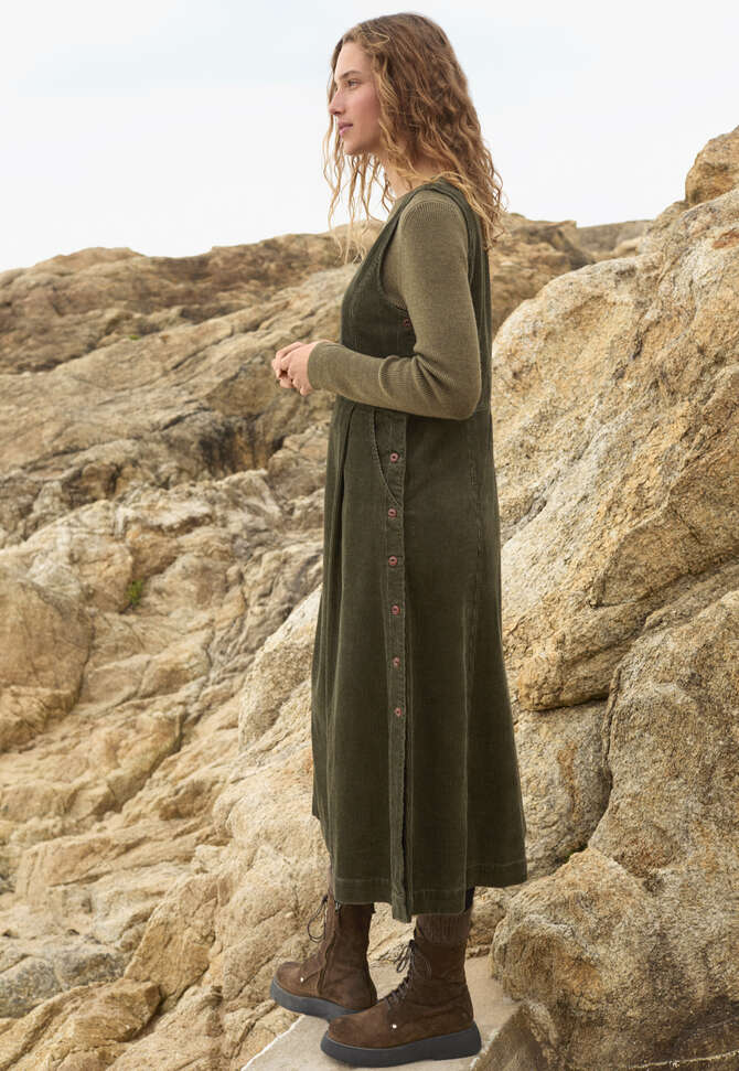 Round-neck sweater, Moss green, completeTheLook