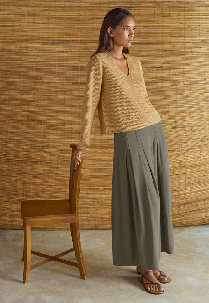 V-neck sweater, Sand yellow, completeTheLook