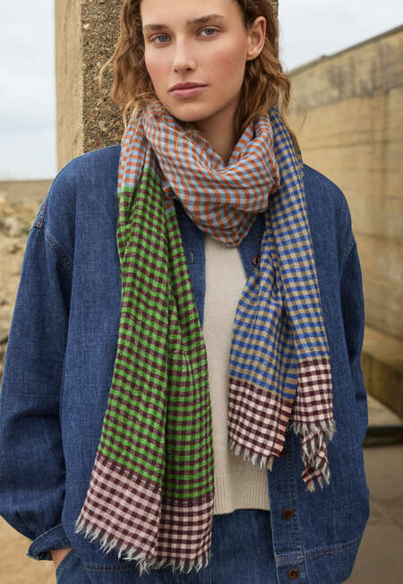 Checked scarf, Navy and brown, completeTheLook