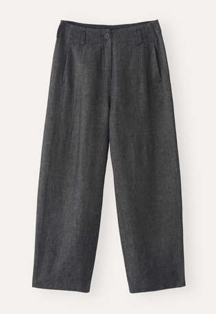 Barrel-leg trousers, Monochrome, webstill