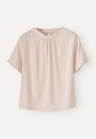 Dolman-sleeve blouse, Pale shell, webstill