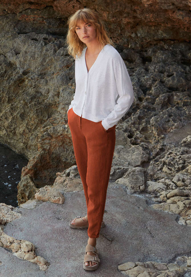 V-neck cardigan, White, completeTheLook