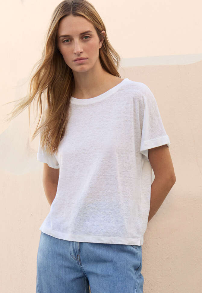 T-shirt, White, completeTheLook