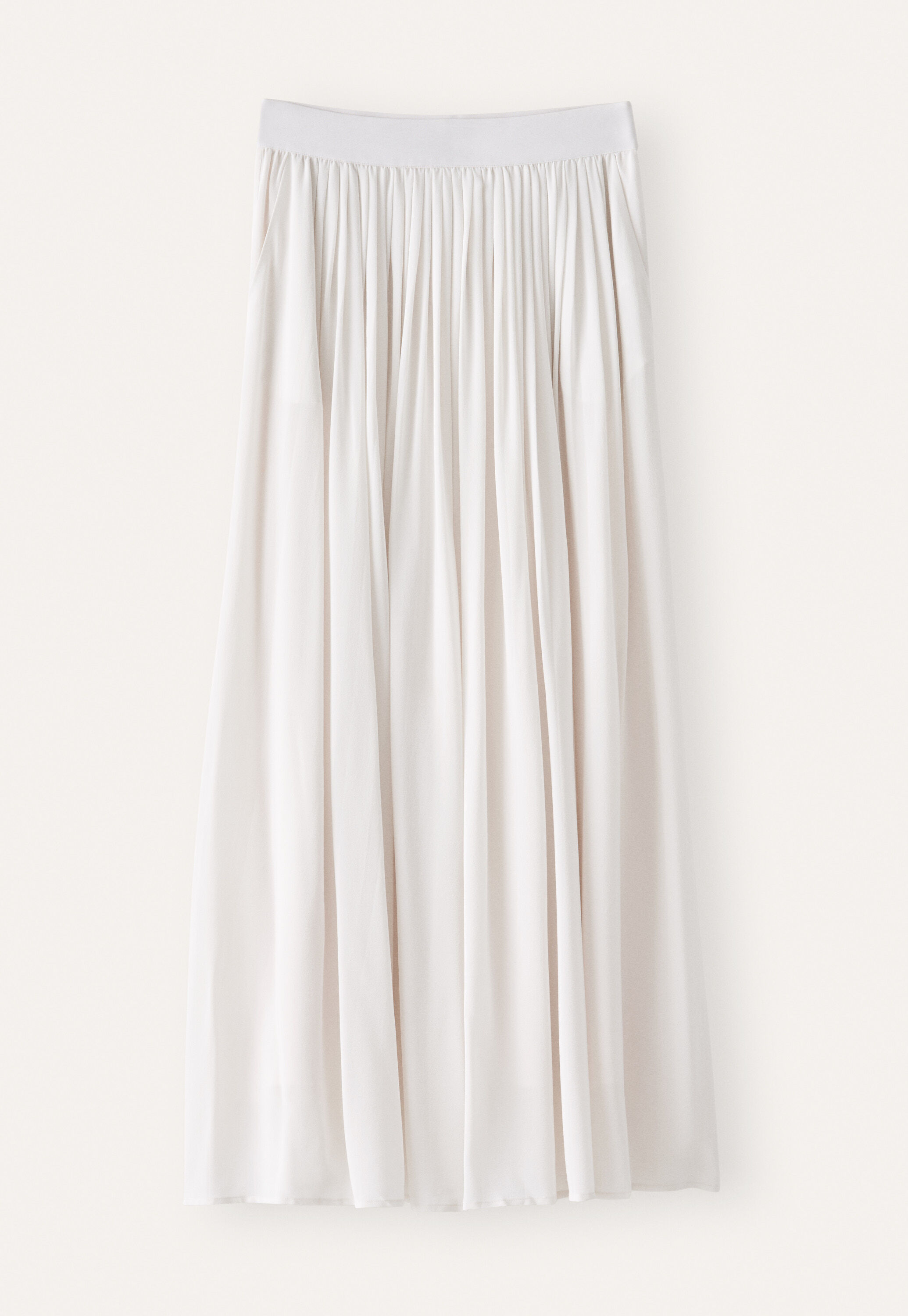 Long pleated skirt