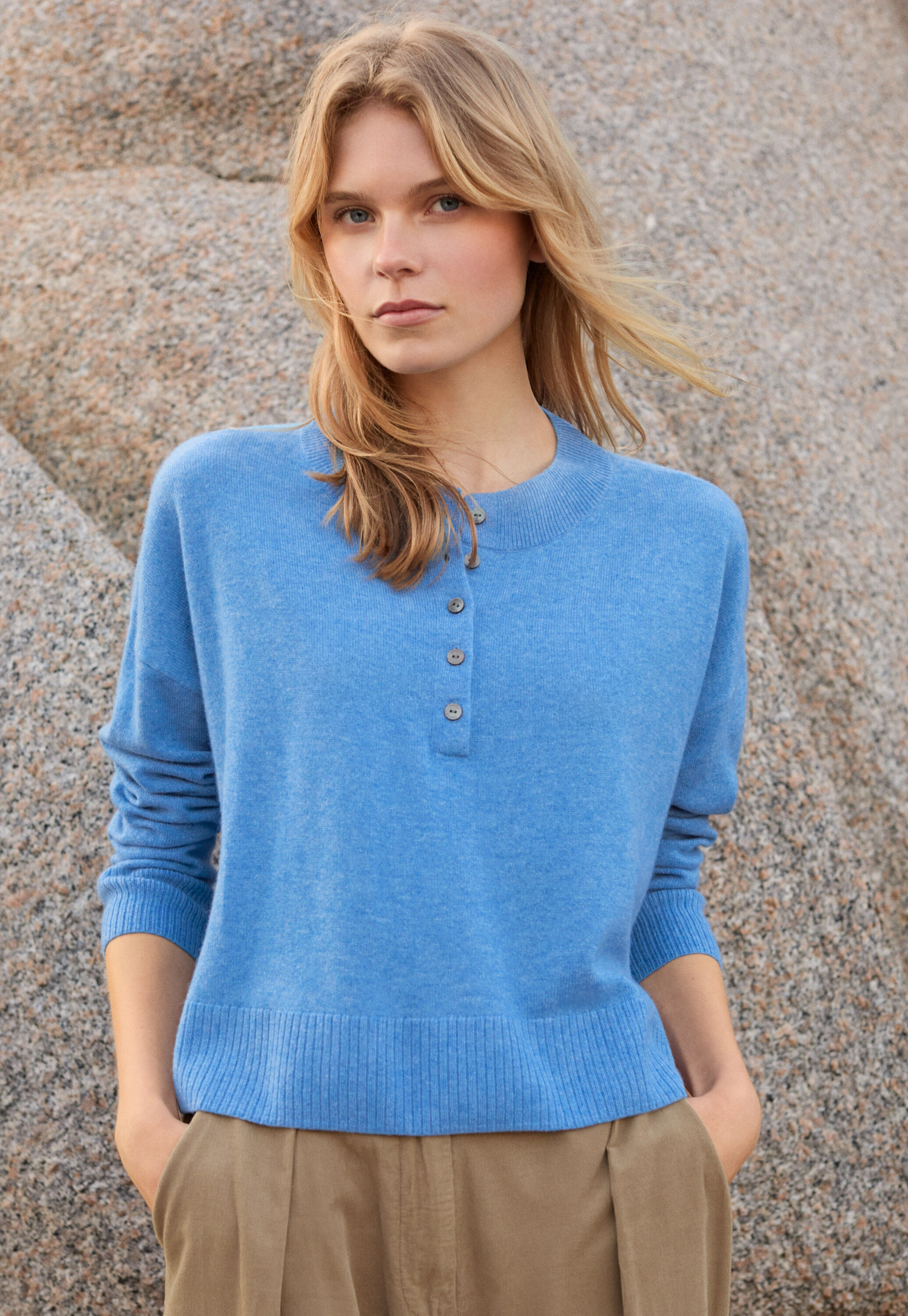Round-neck sweater