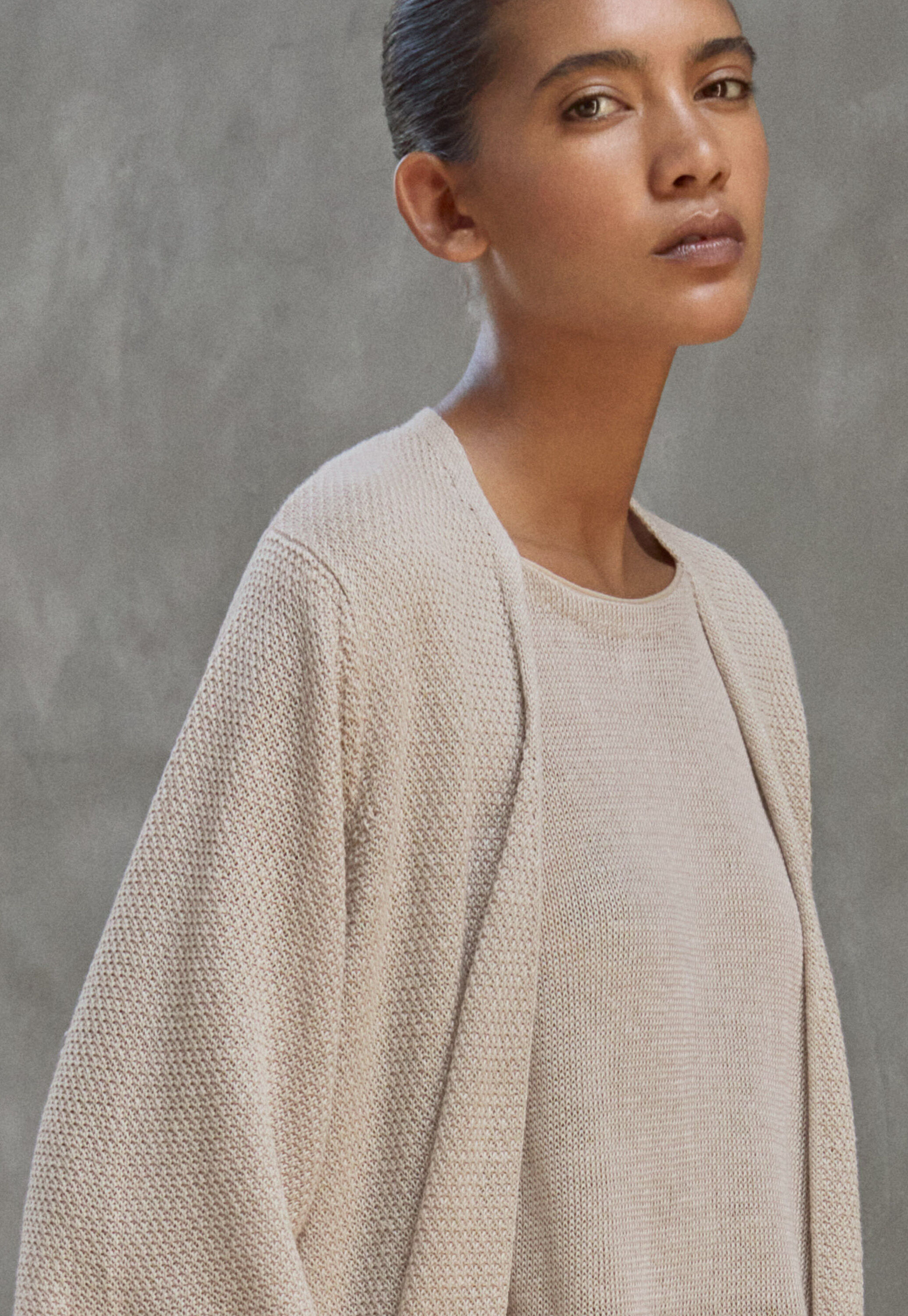 Edge-to-edge cardigan