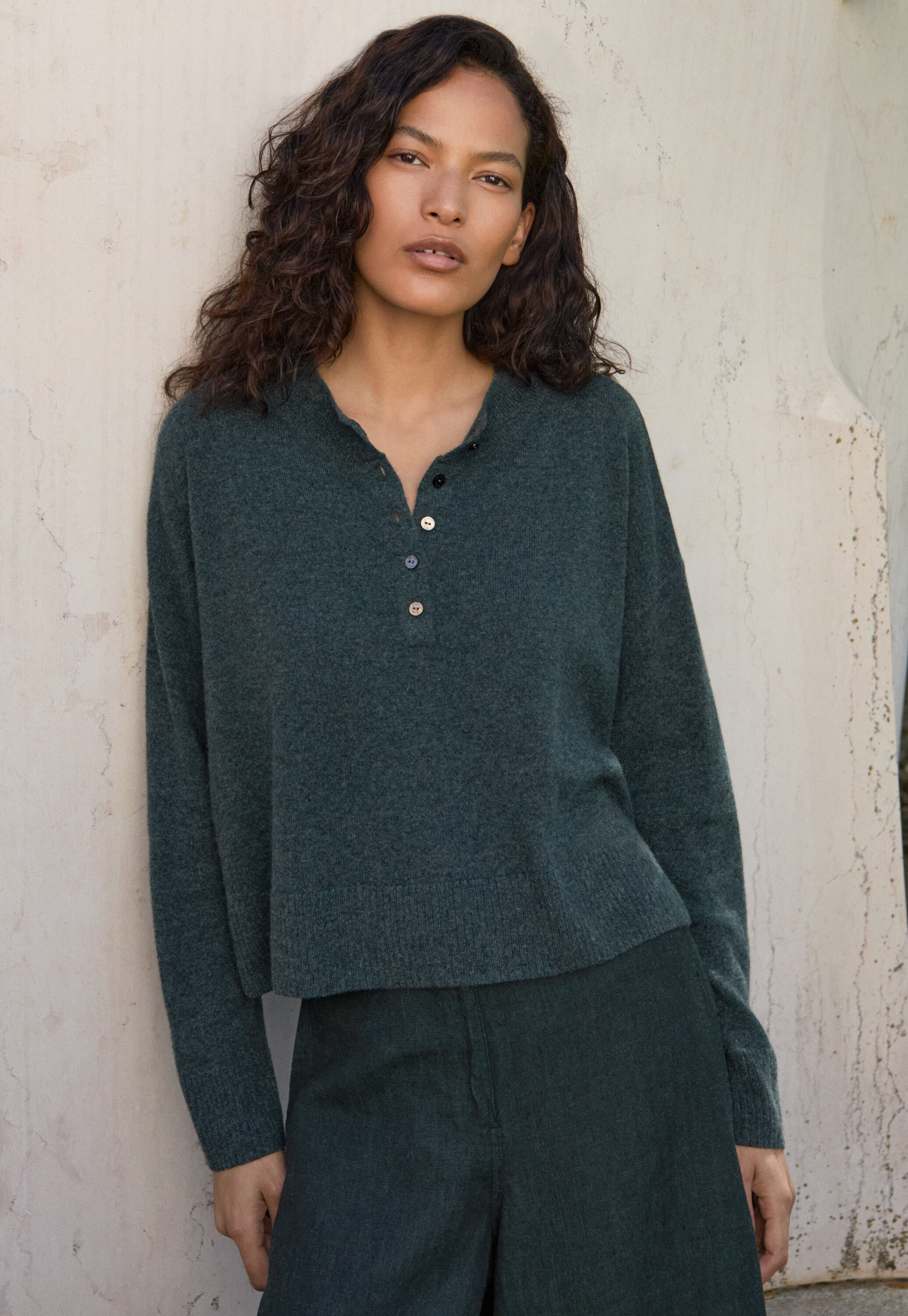 Round-neck sweater