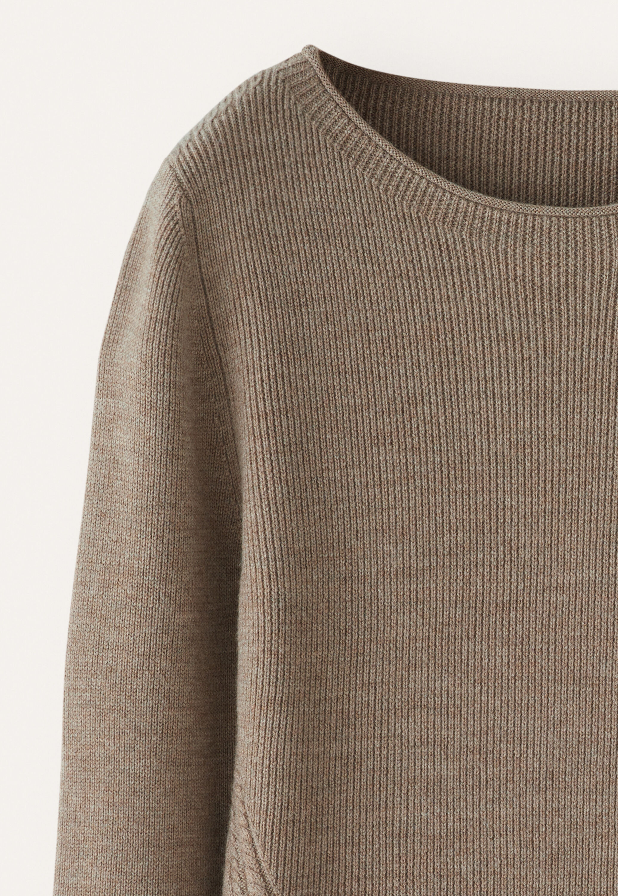 Round-neck sweater