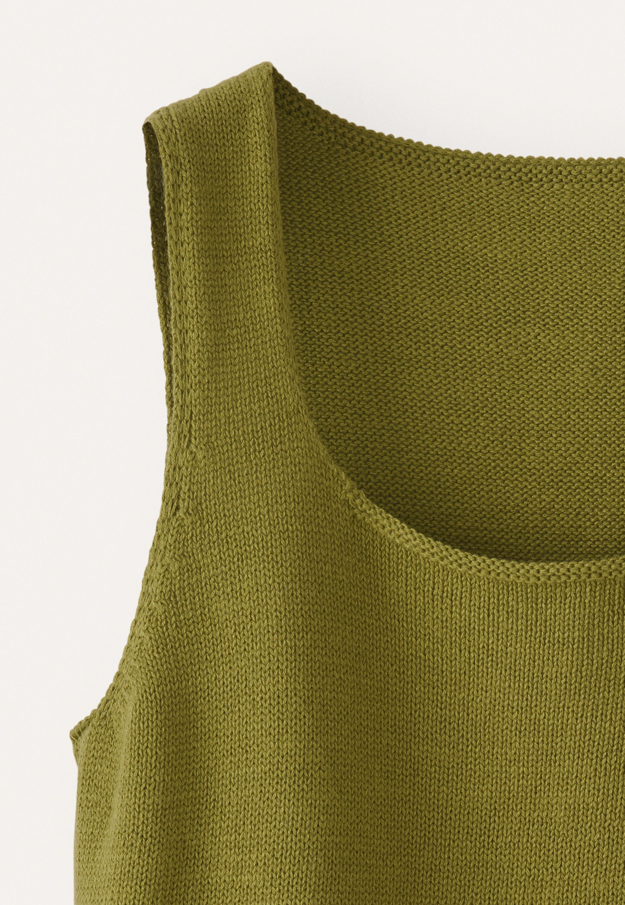 Knitted vest
