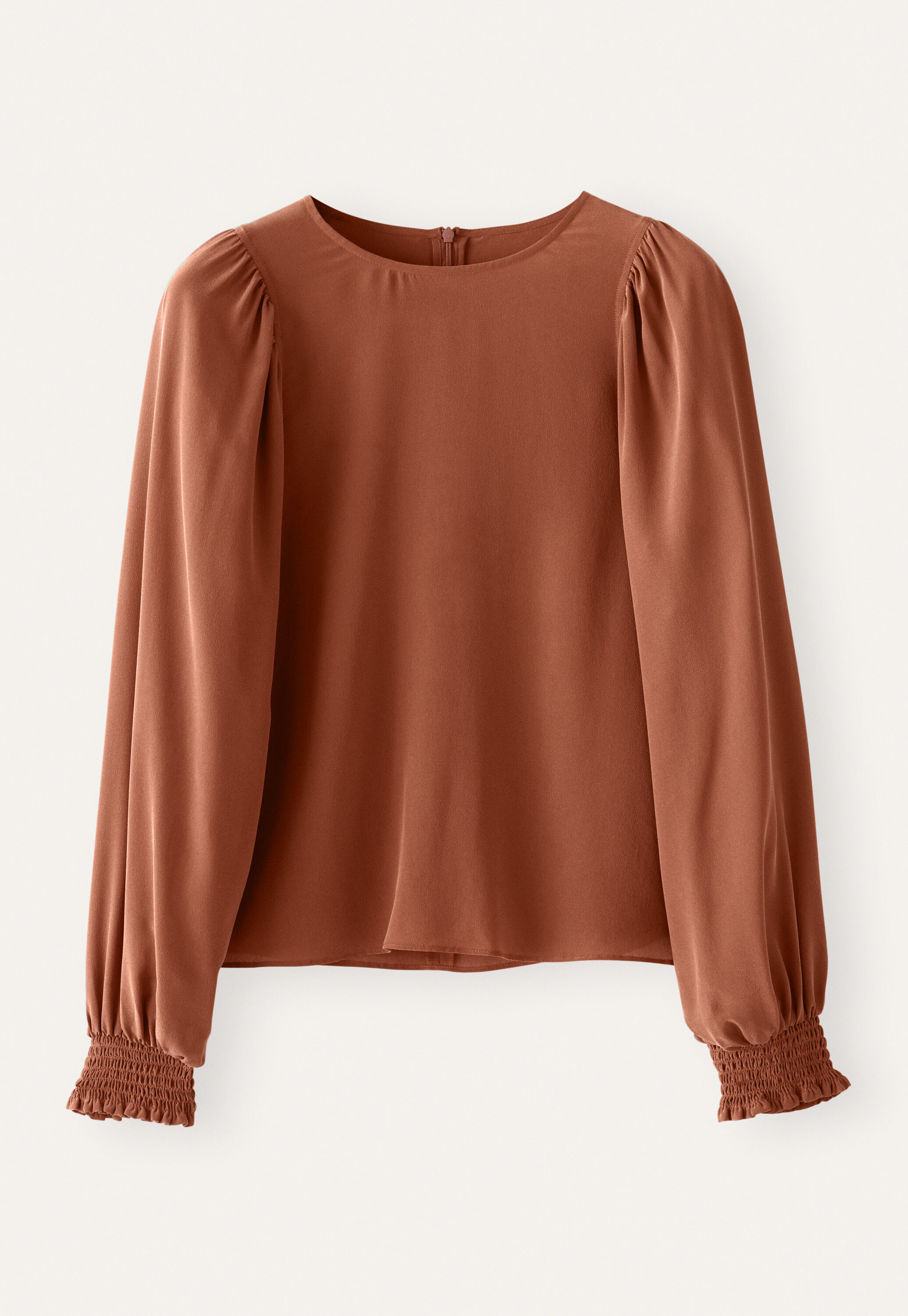 Gathered-sleeve blouse