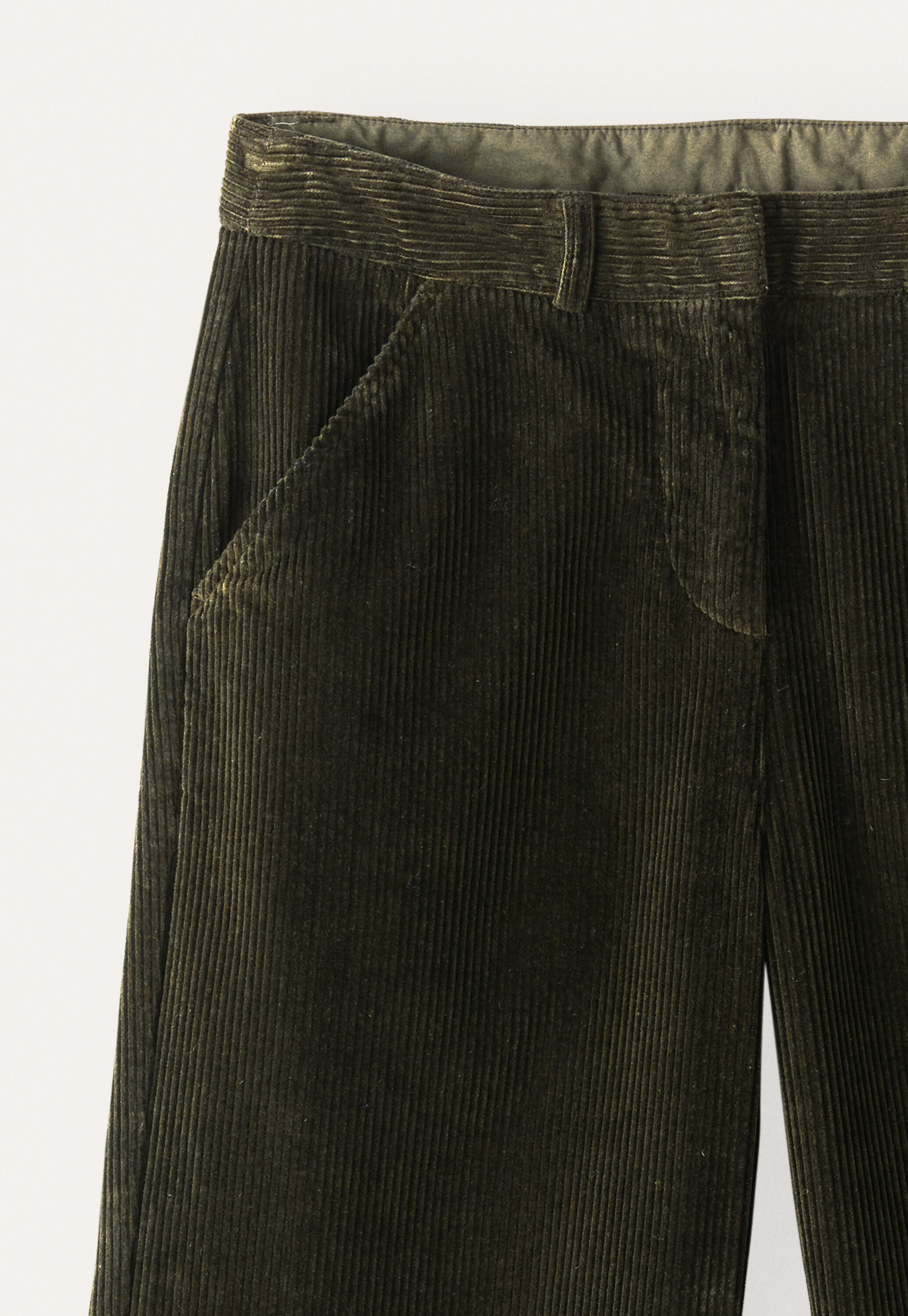 Wide-leg trousers