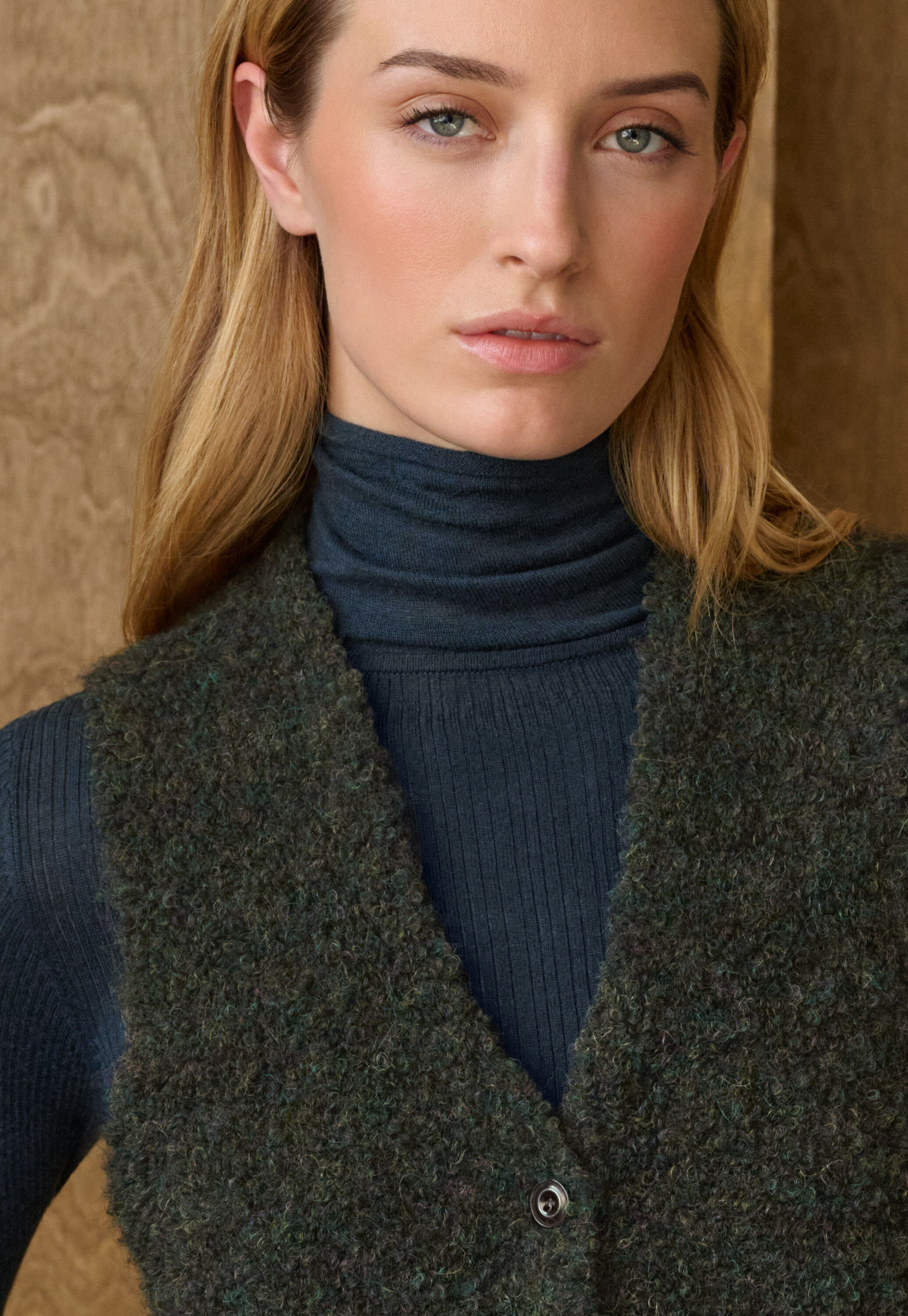 Boucl&eacute; waistcoat