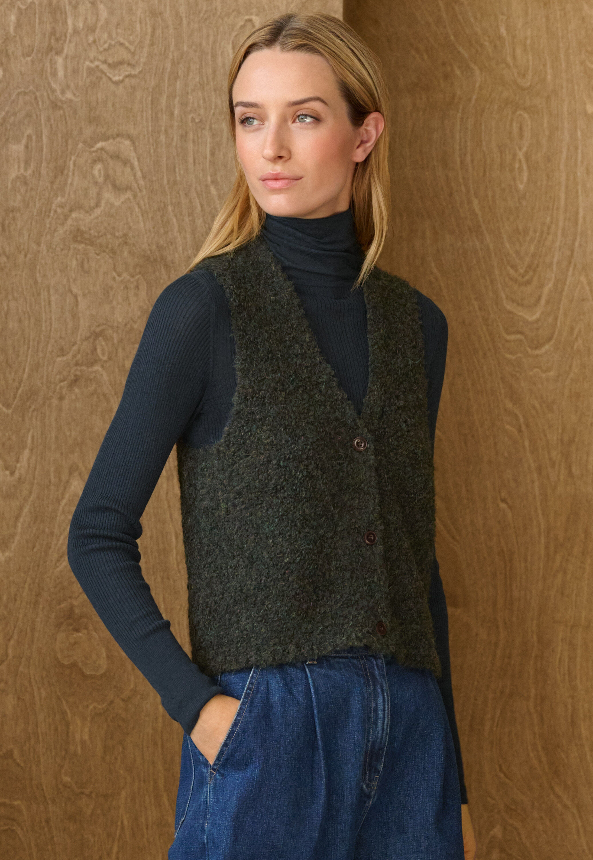 Boucl&eacute; waistcoat