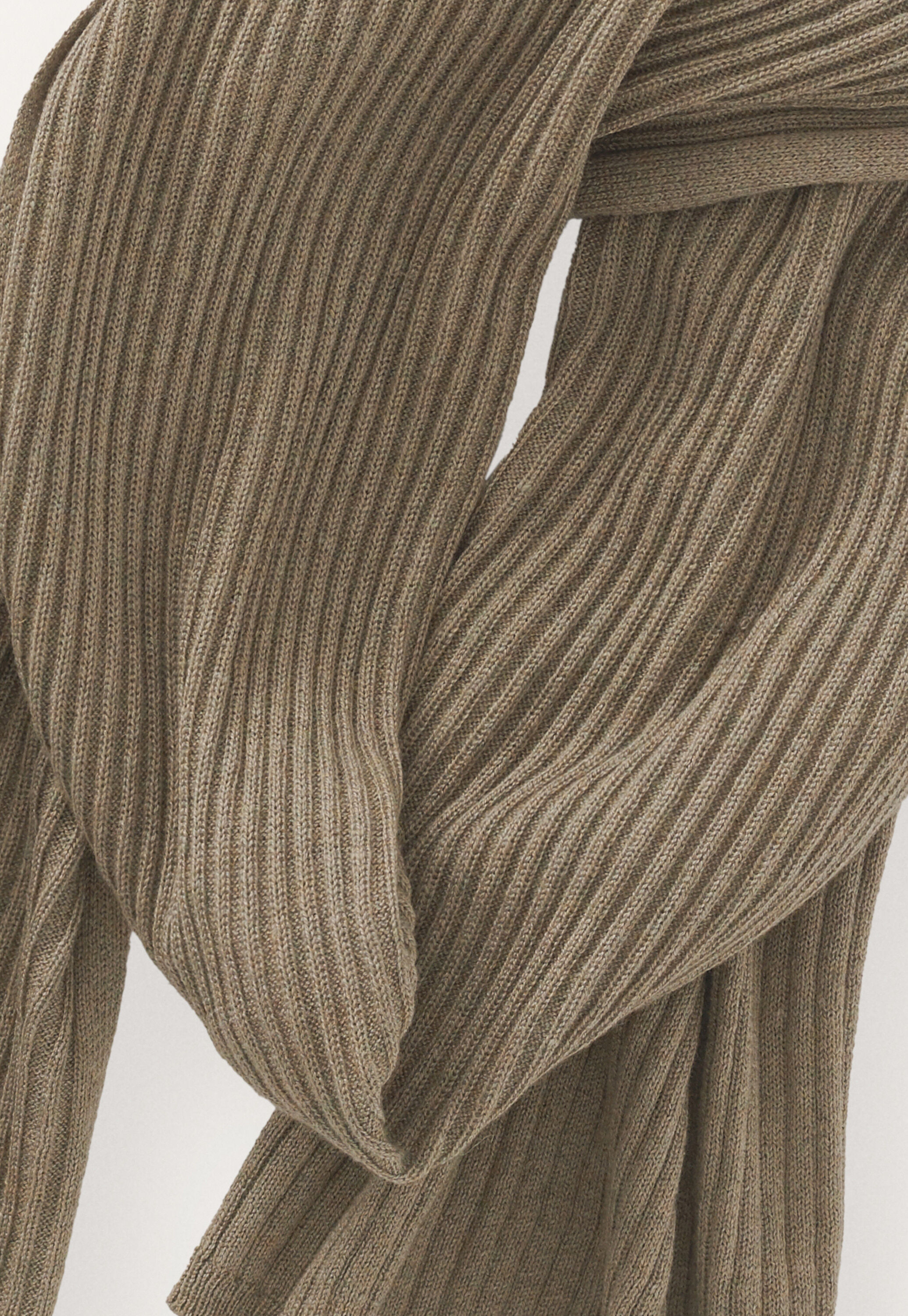Rib-stitch scarf