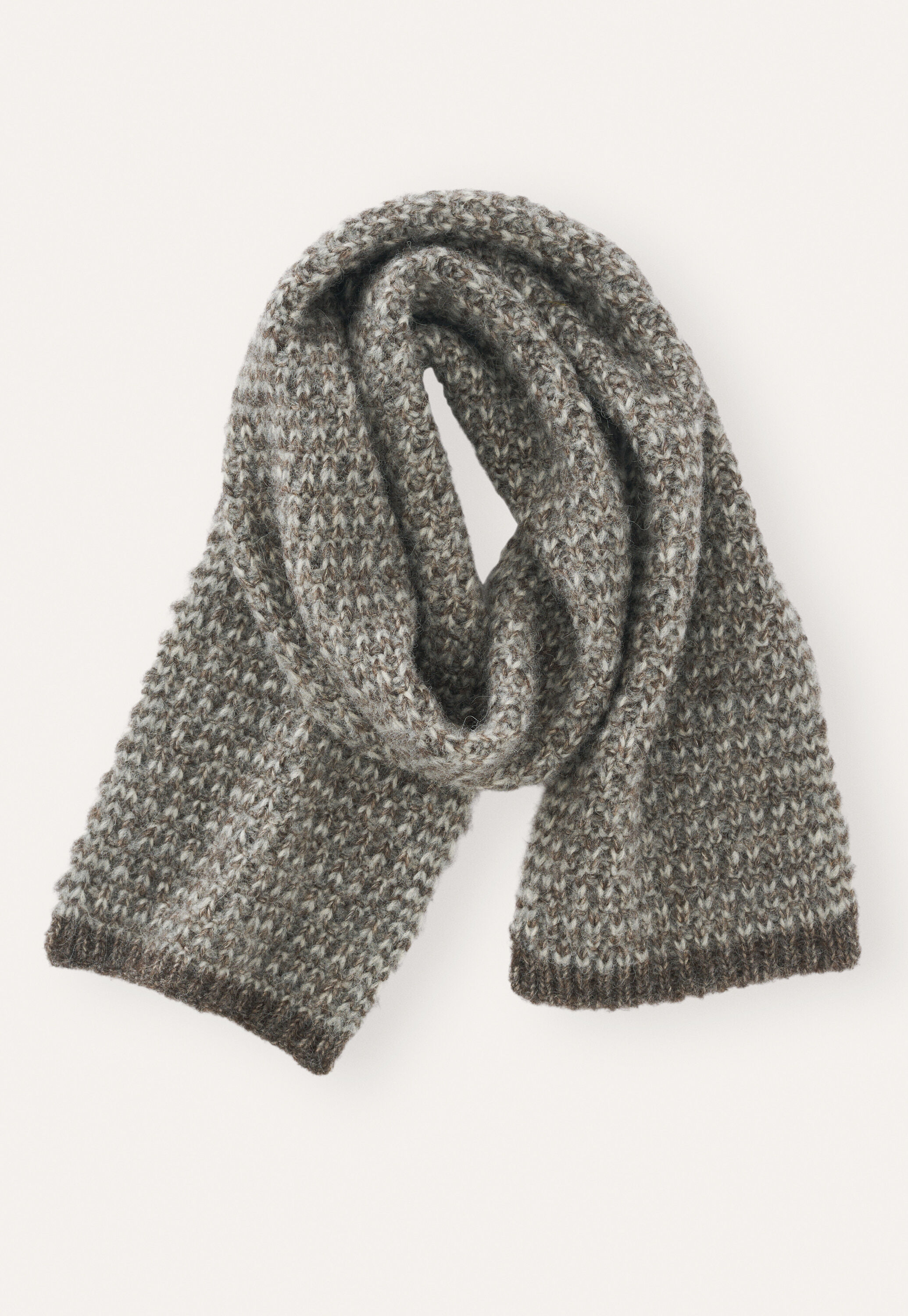 Stitch-detail scarf