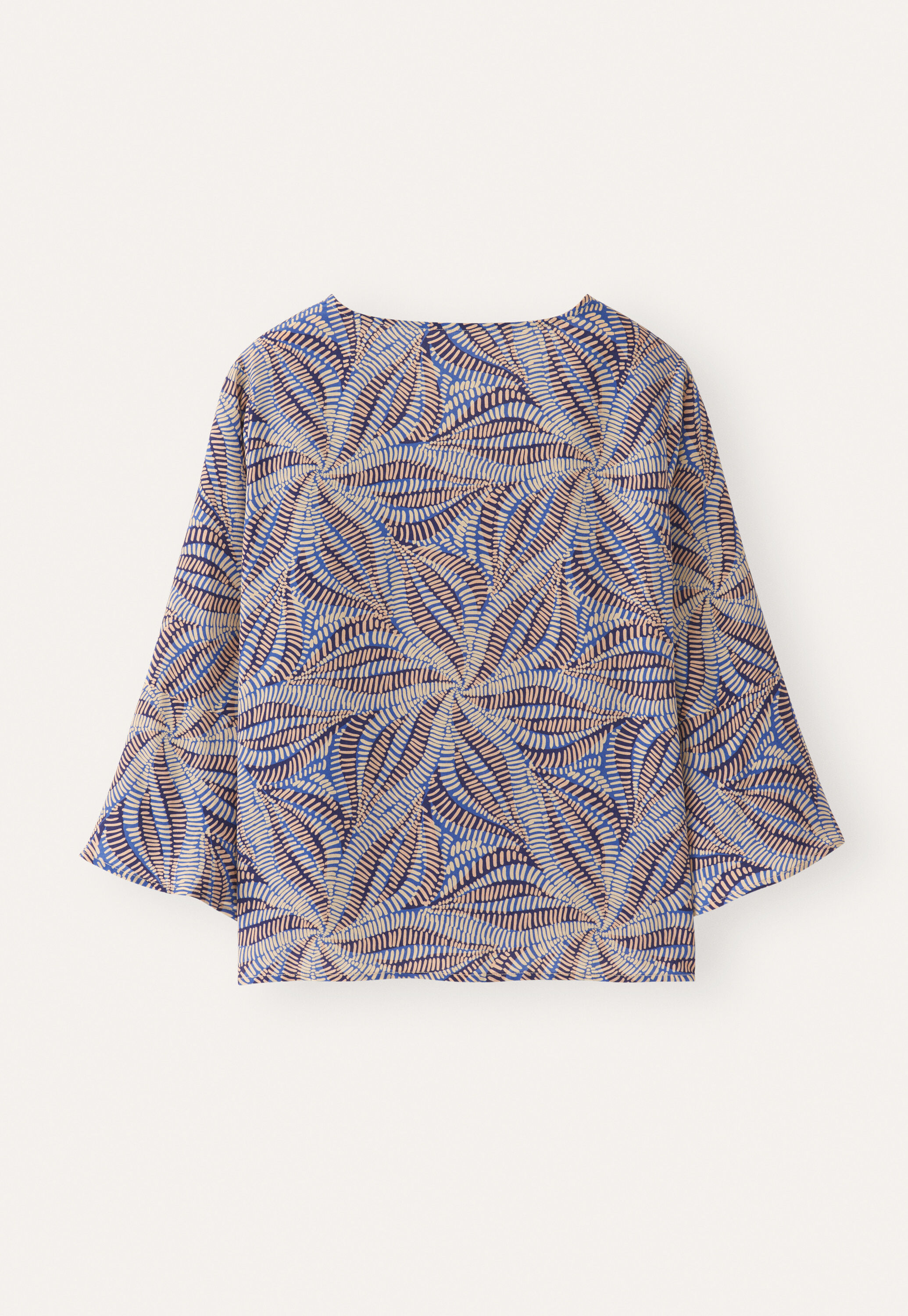 Printed fluted sleeve blouse