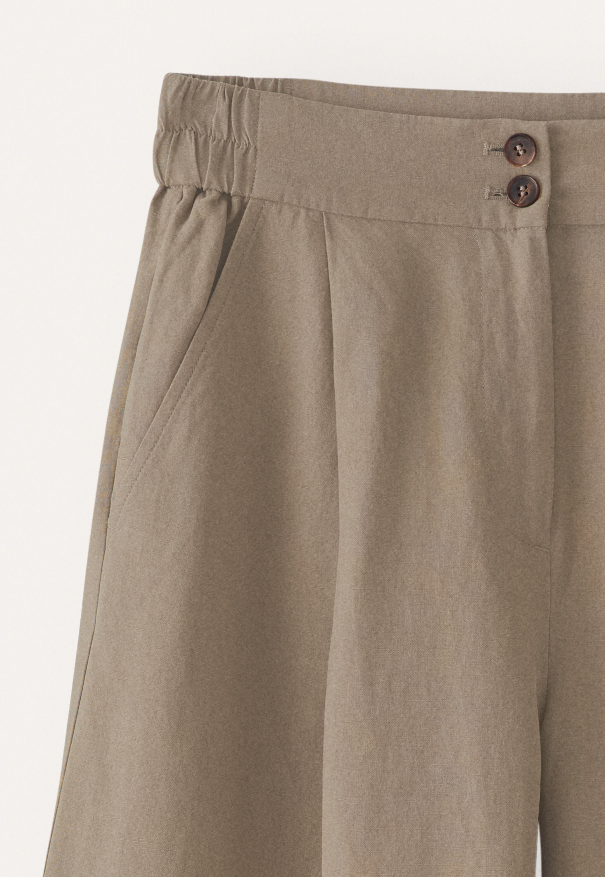 Wide & cropped trousers