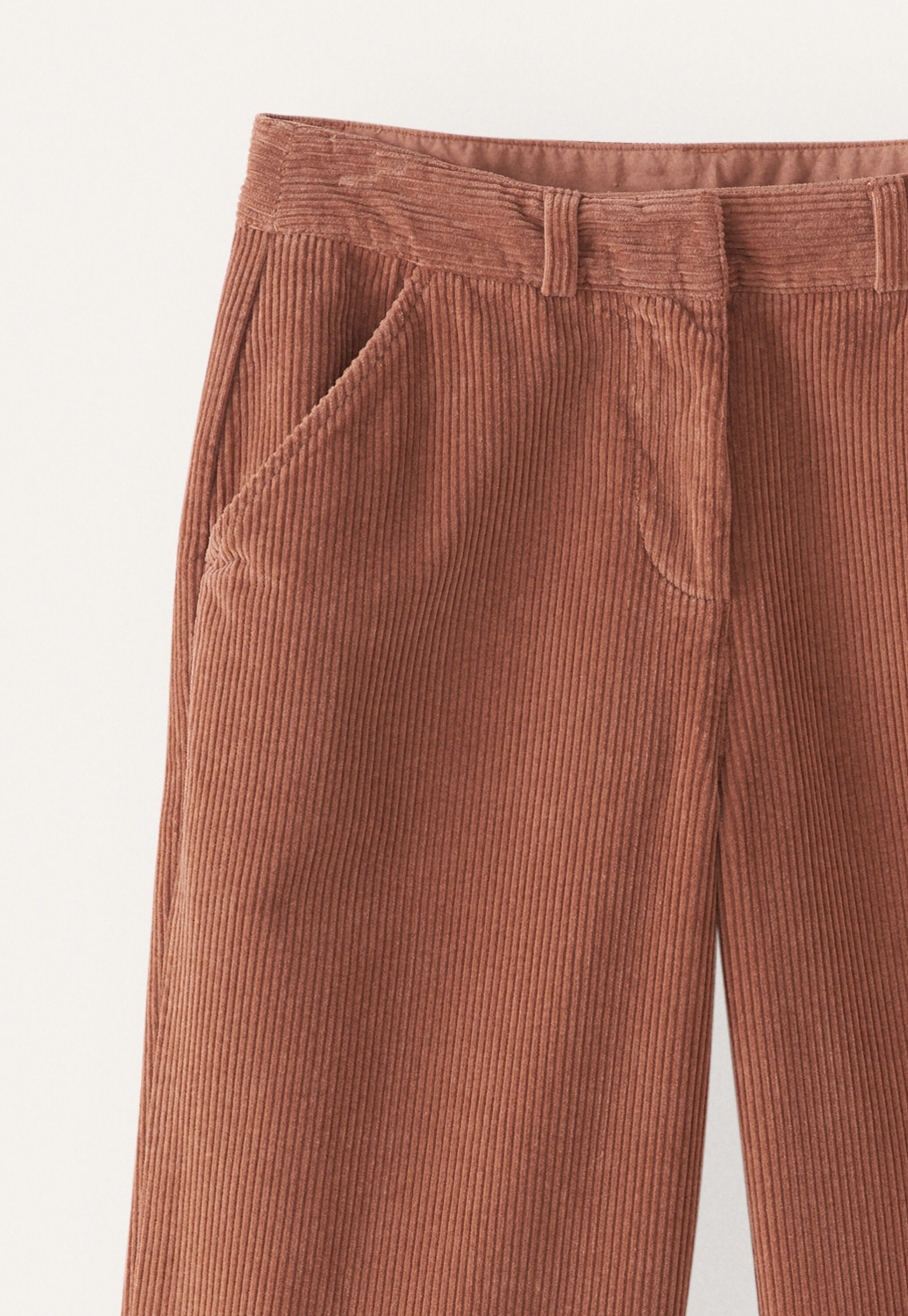 Wide-leg trousers