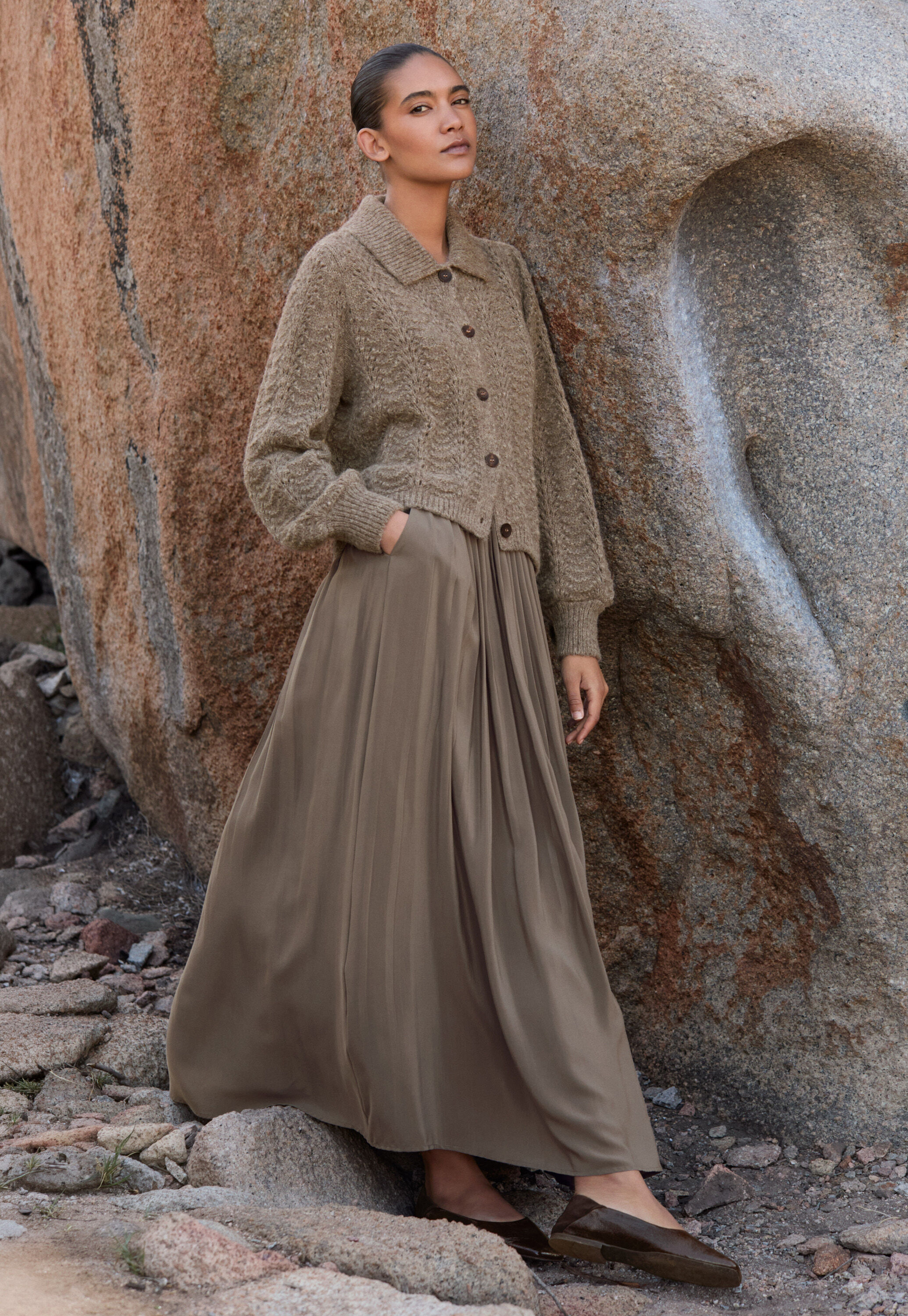 Long pleated skirt