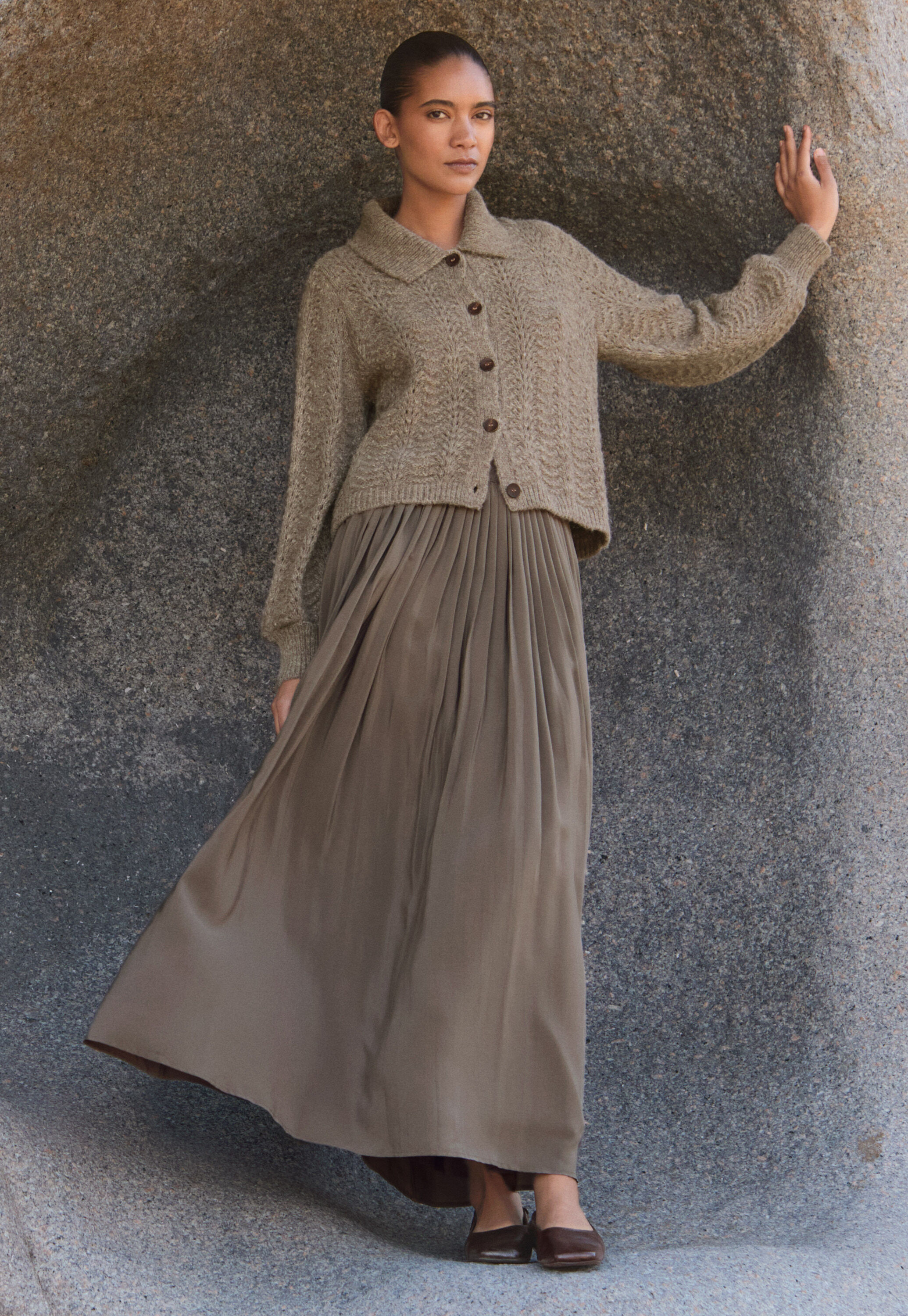 Long pleated skirt