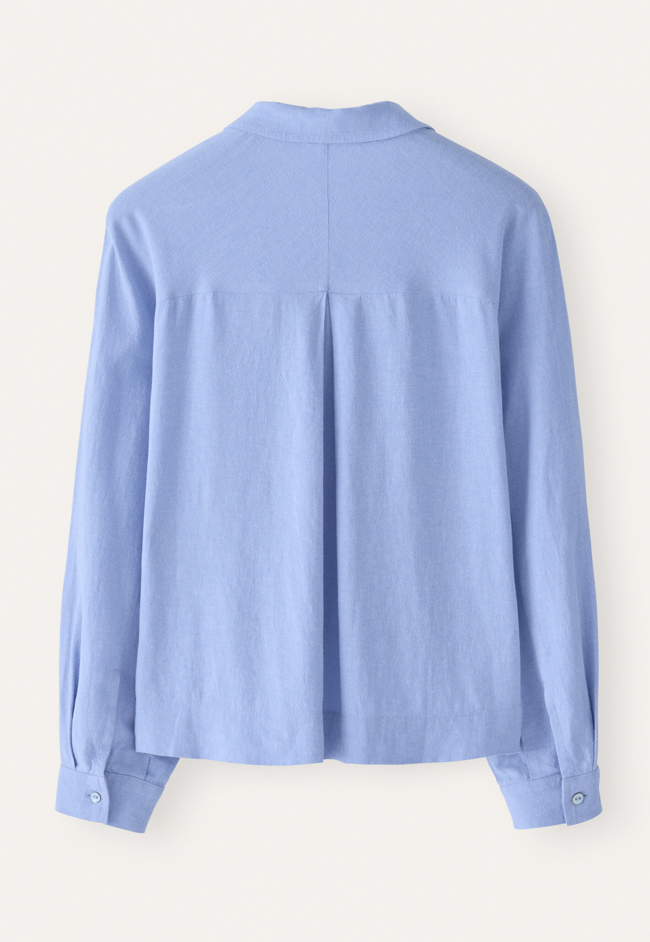 Curved-sleeve blouse