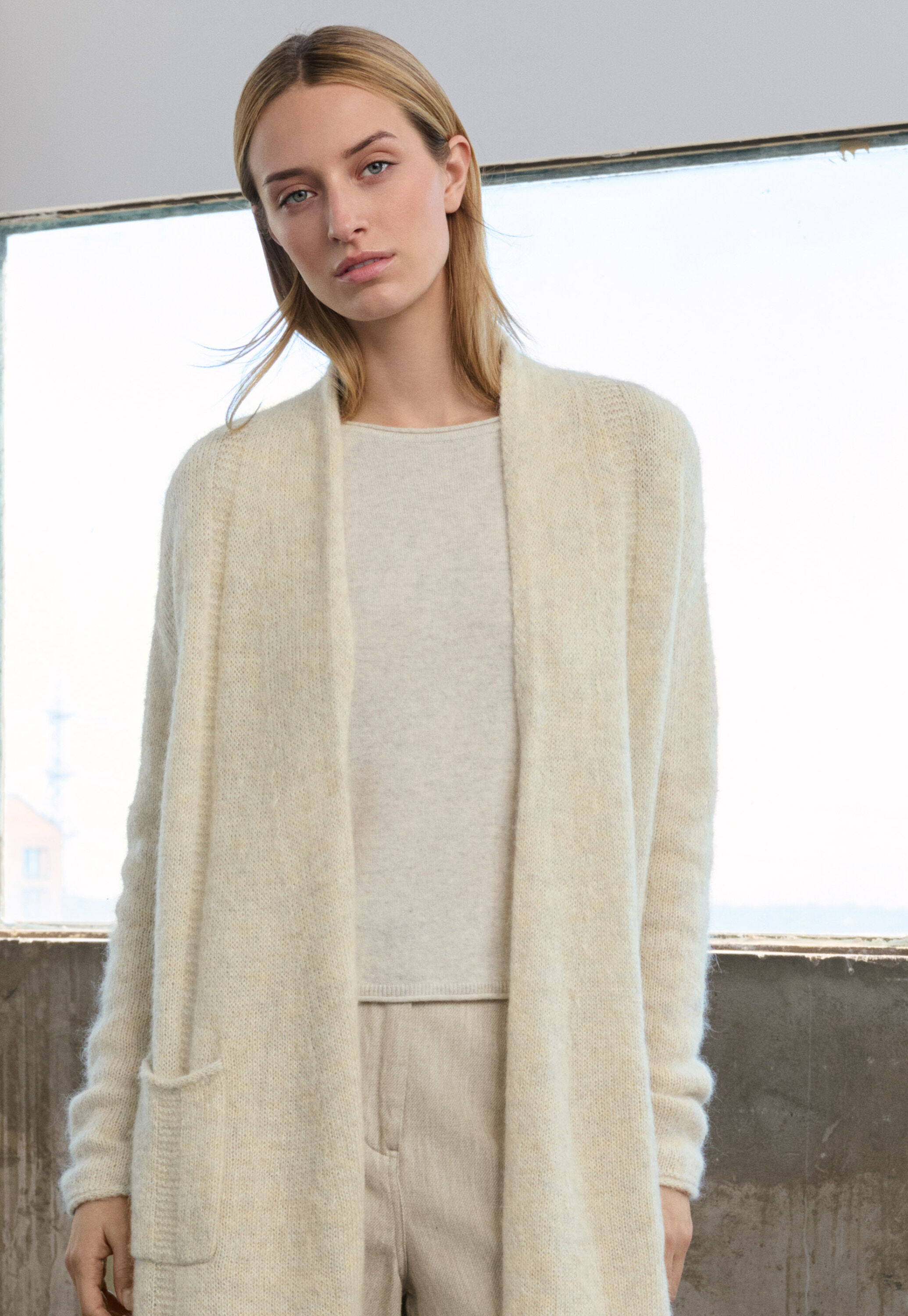 Edge-to-edge cardigan