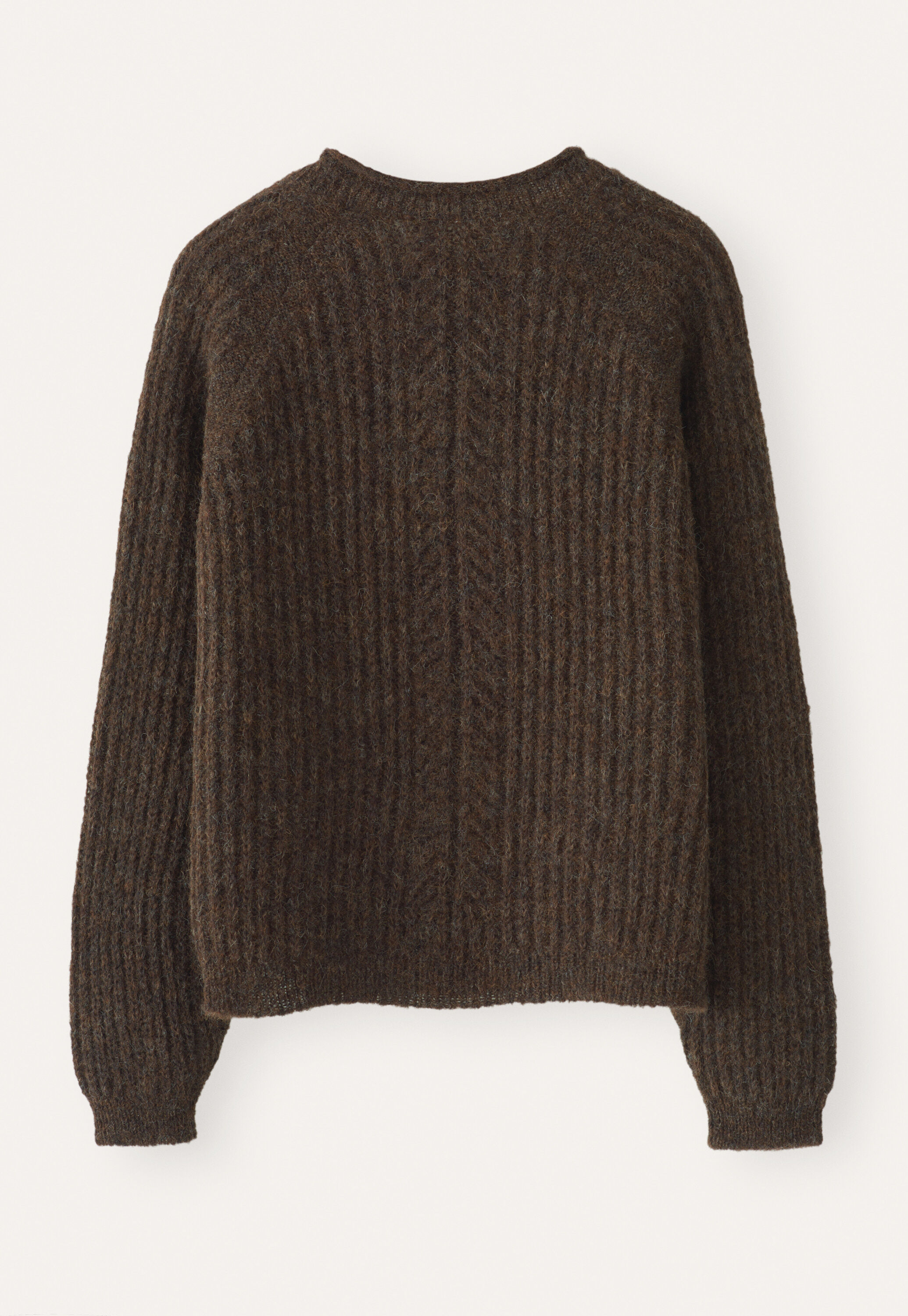 Round-neck ribbed sweater