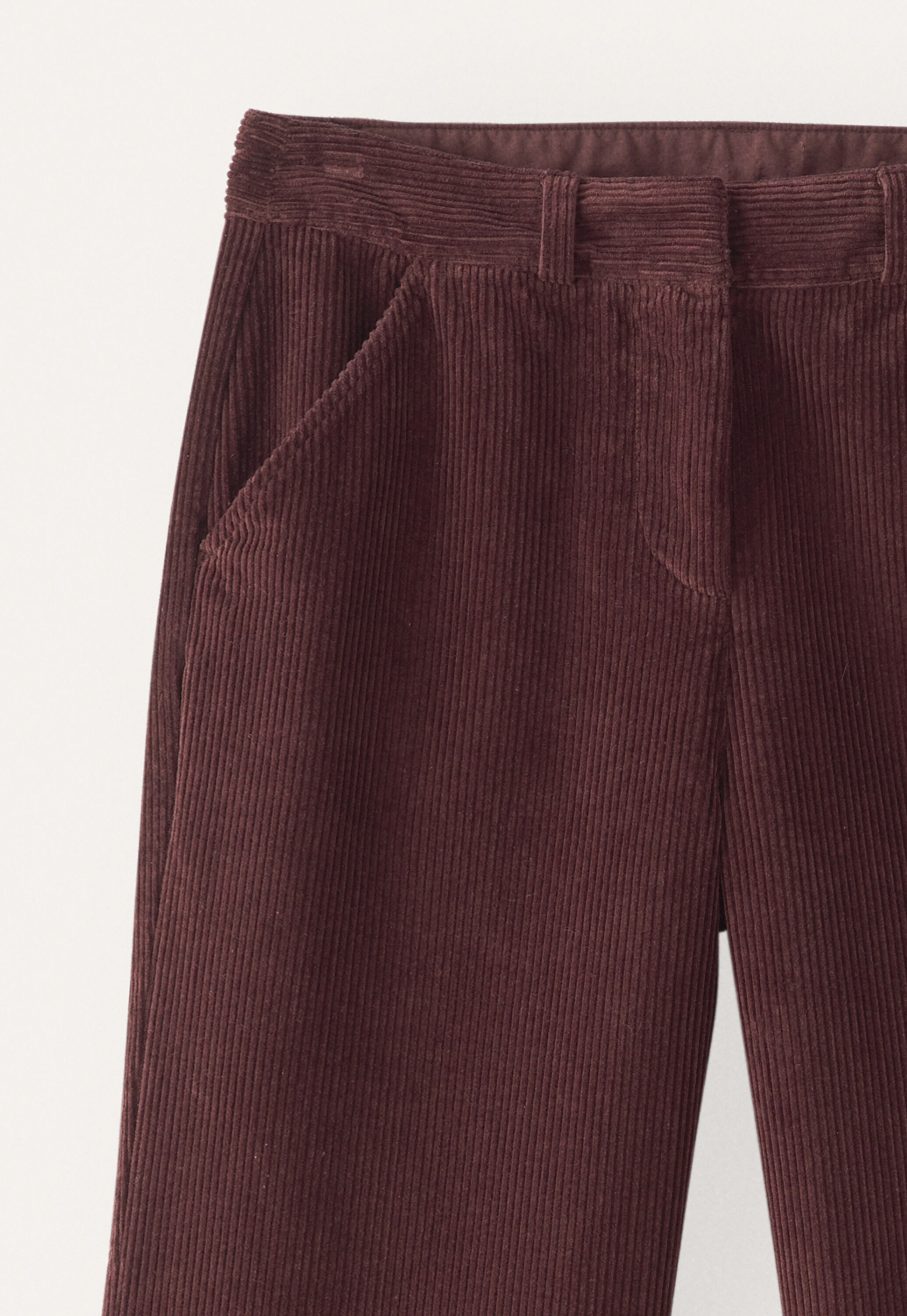 Wide-leg trousers