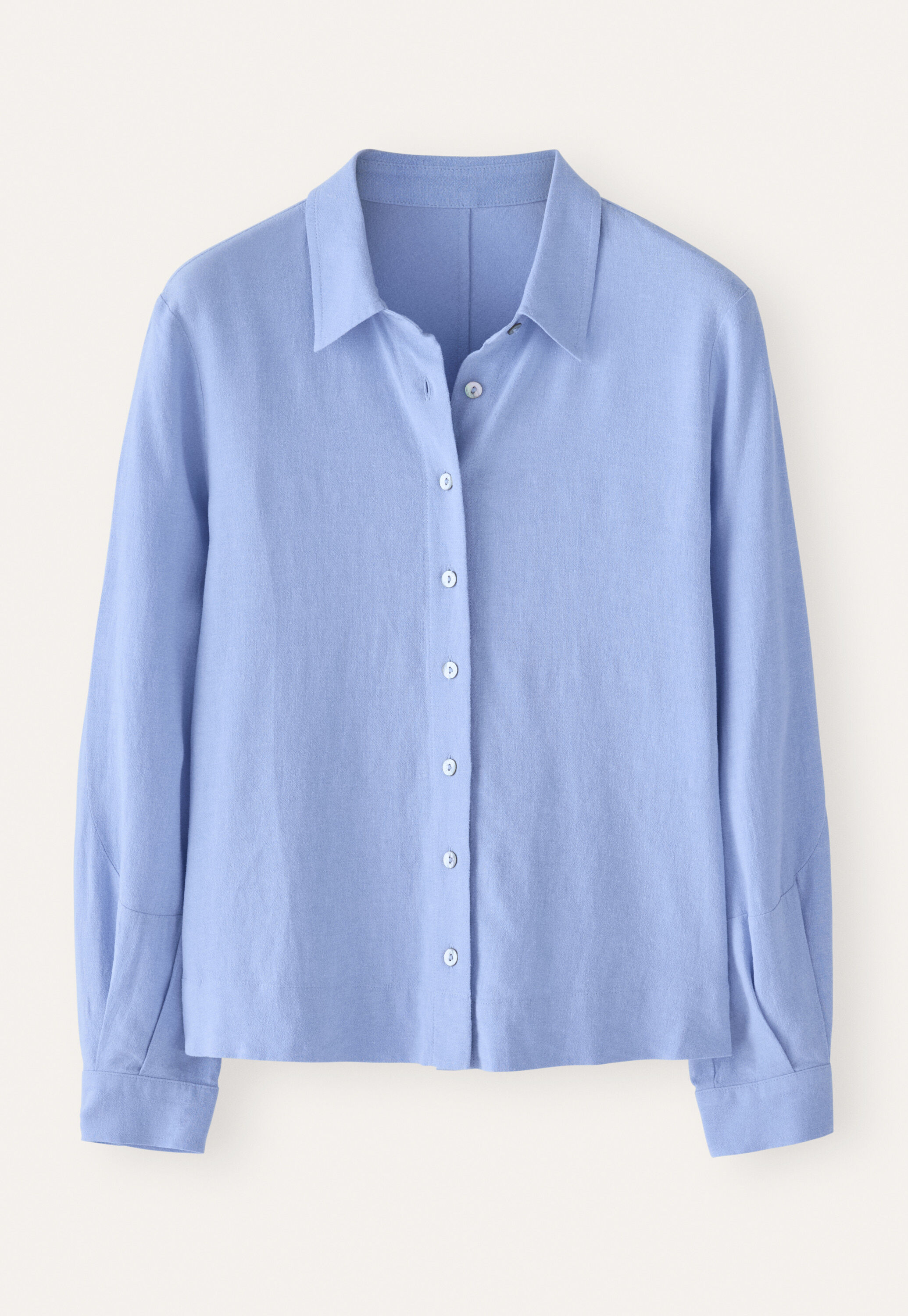 Curved-sleeve blouse