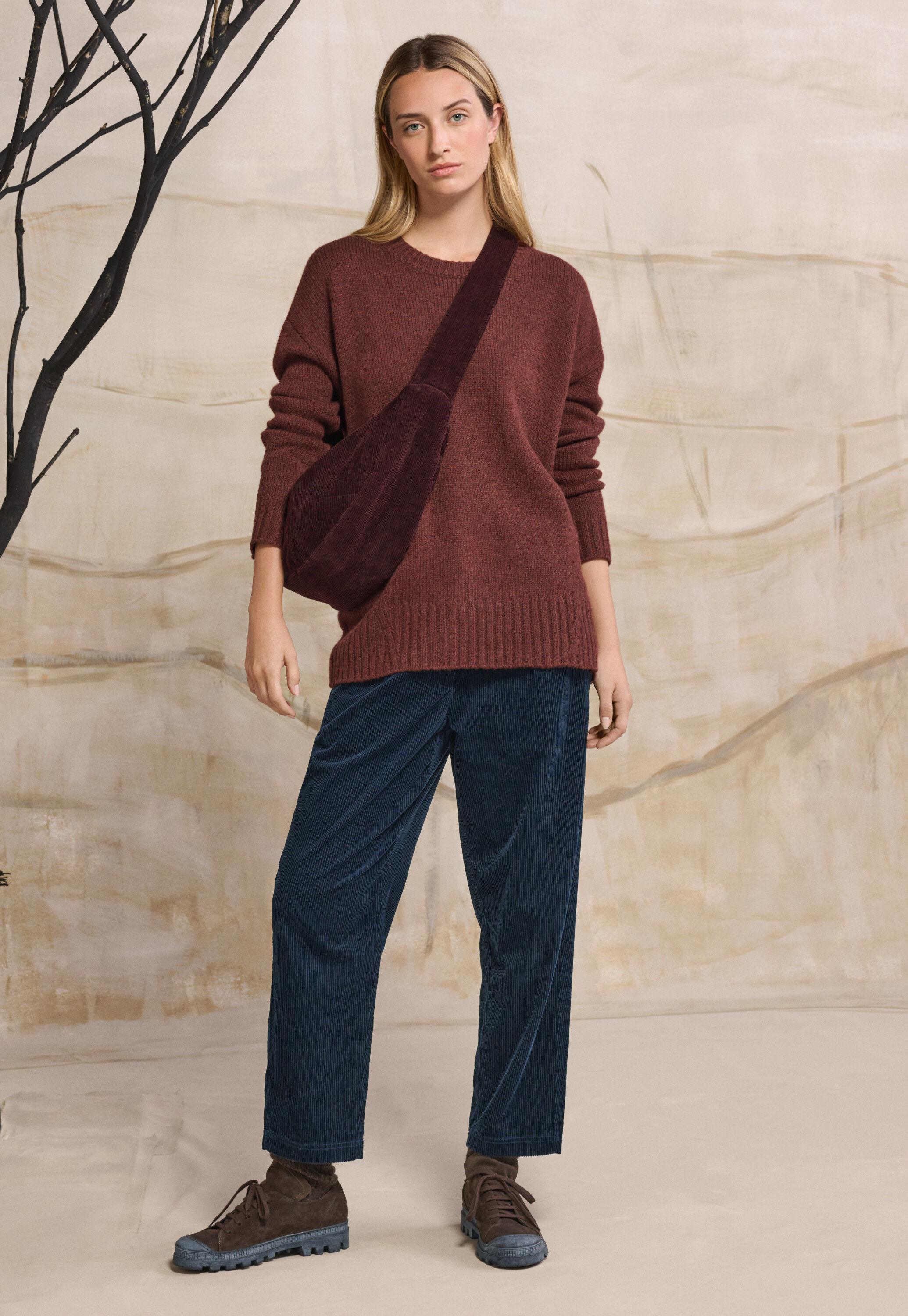 Easy round-neck sweater