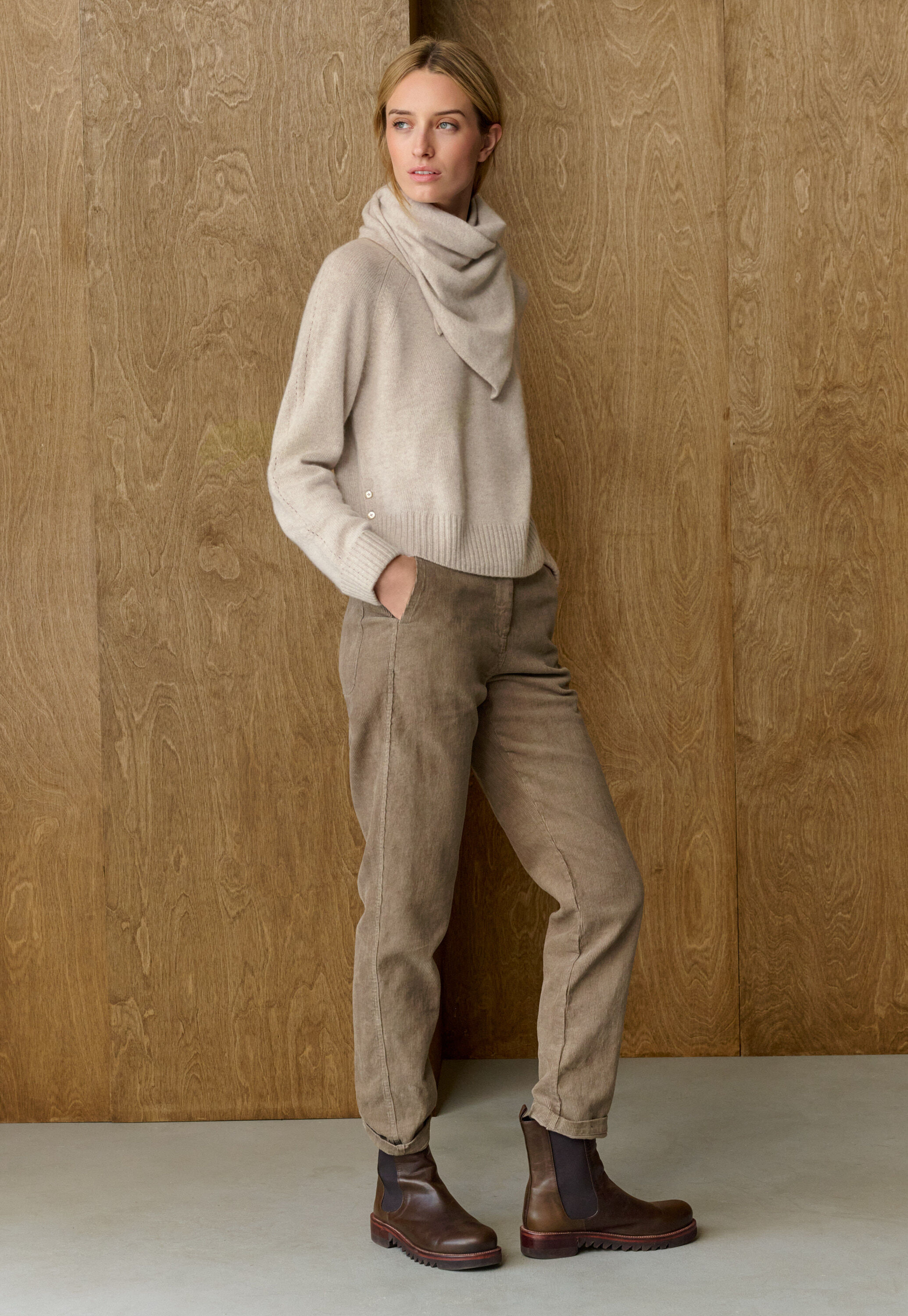 Tapered-leg trousers