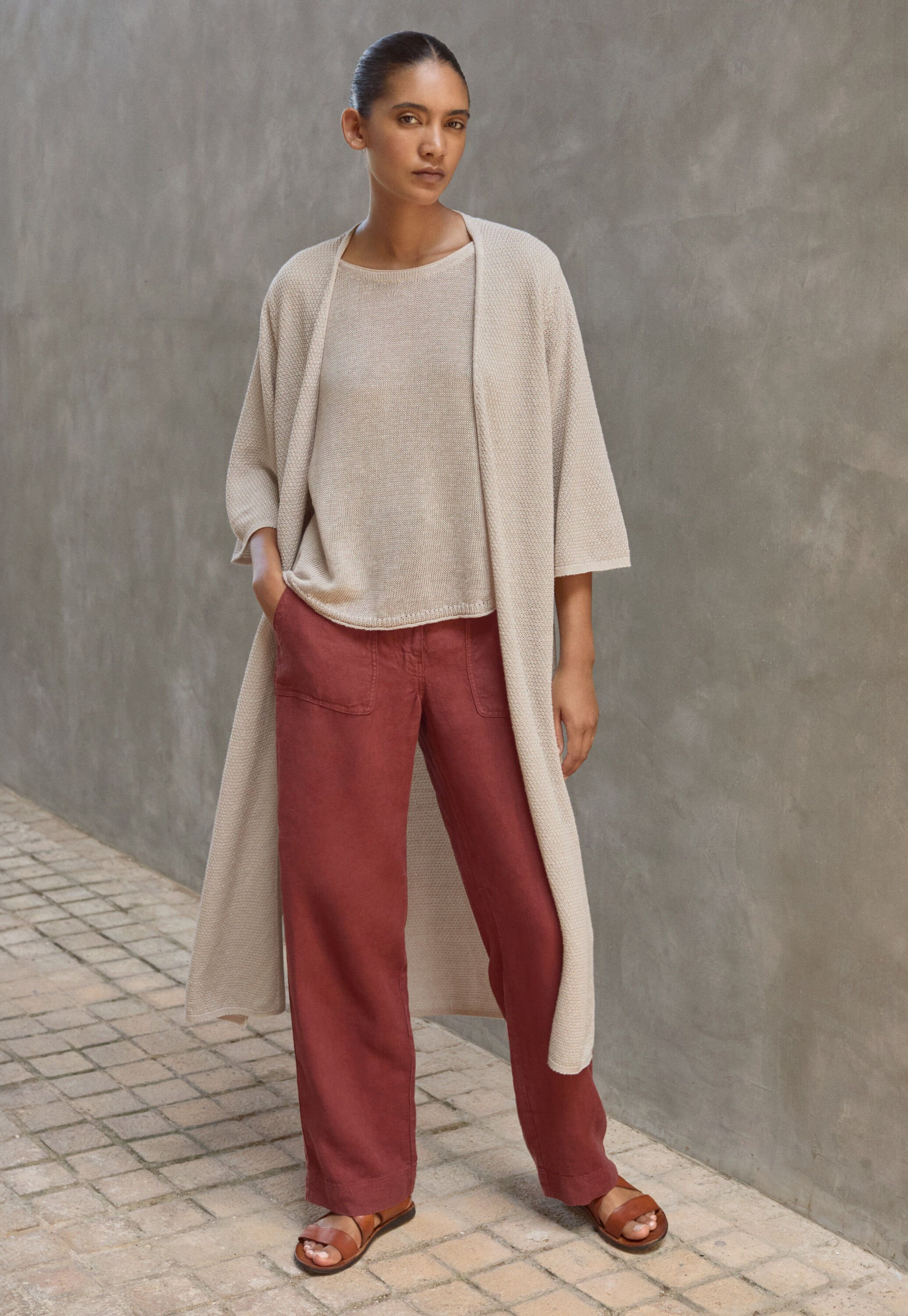 Straight-leg trousers