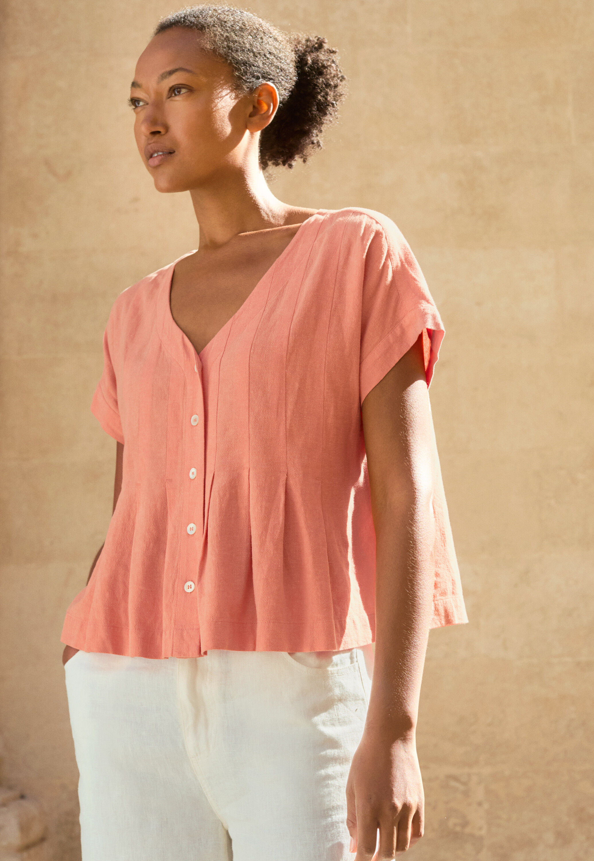 Pleat-front top