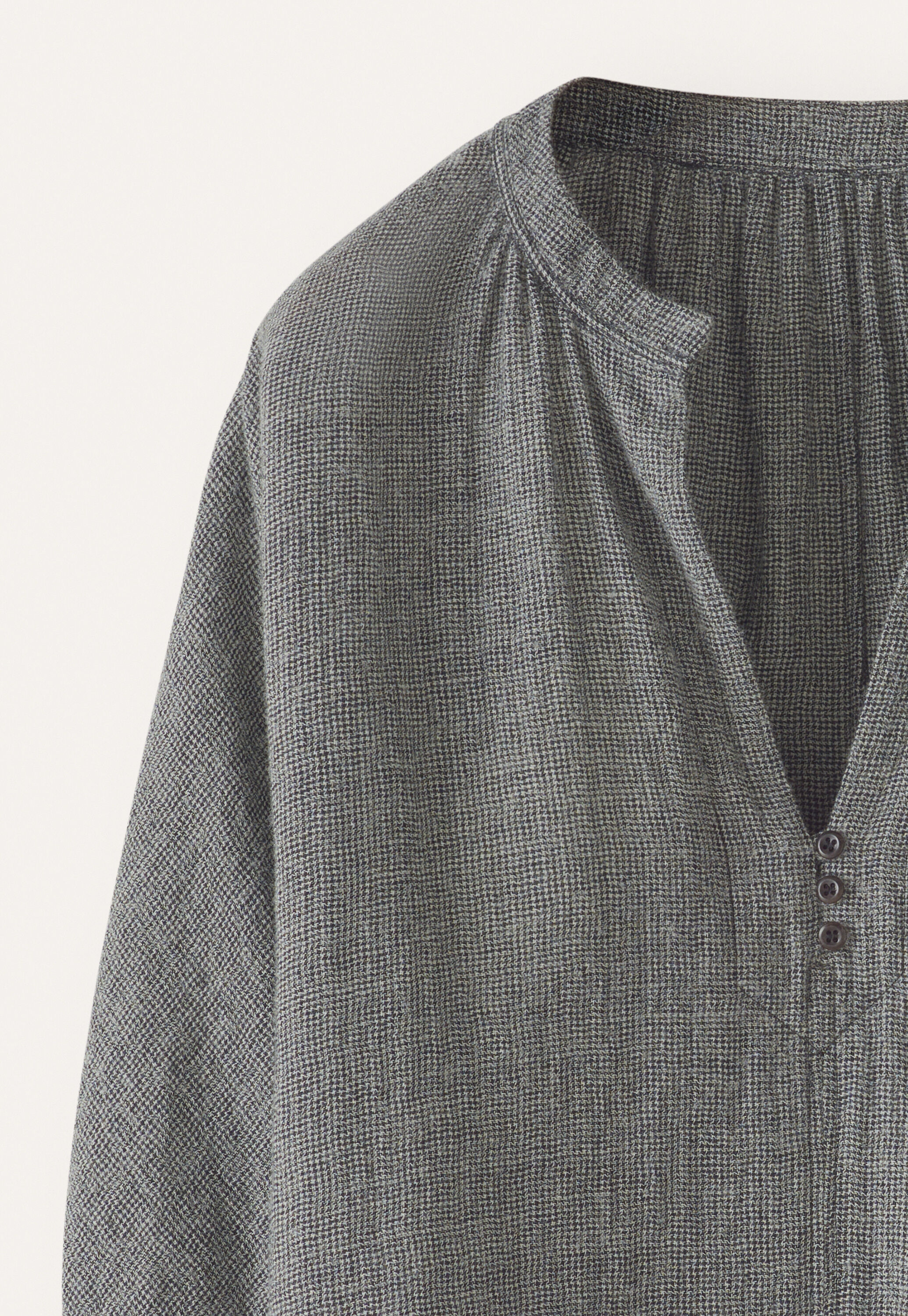 Dogtooth top
