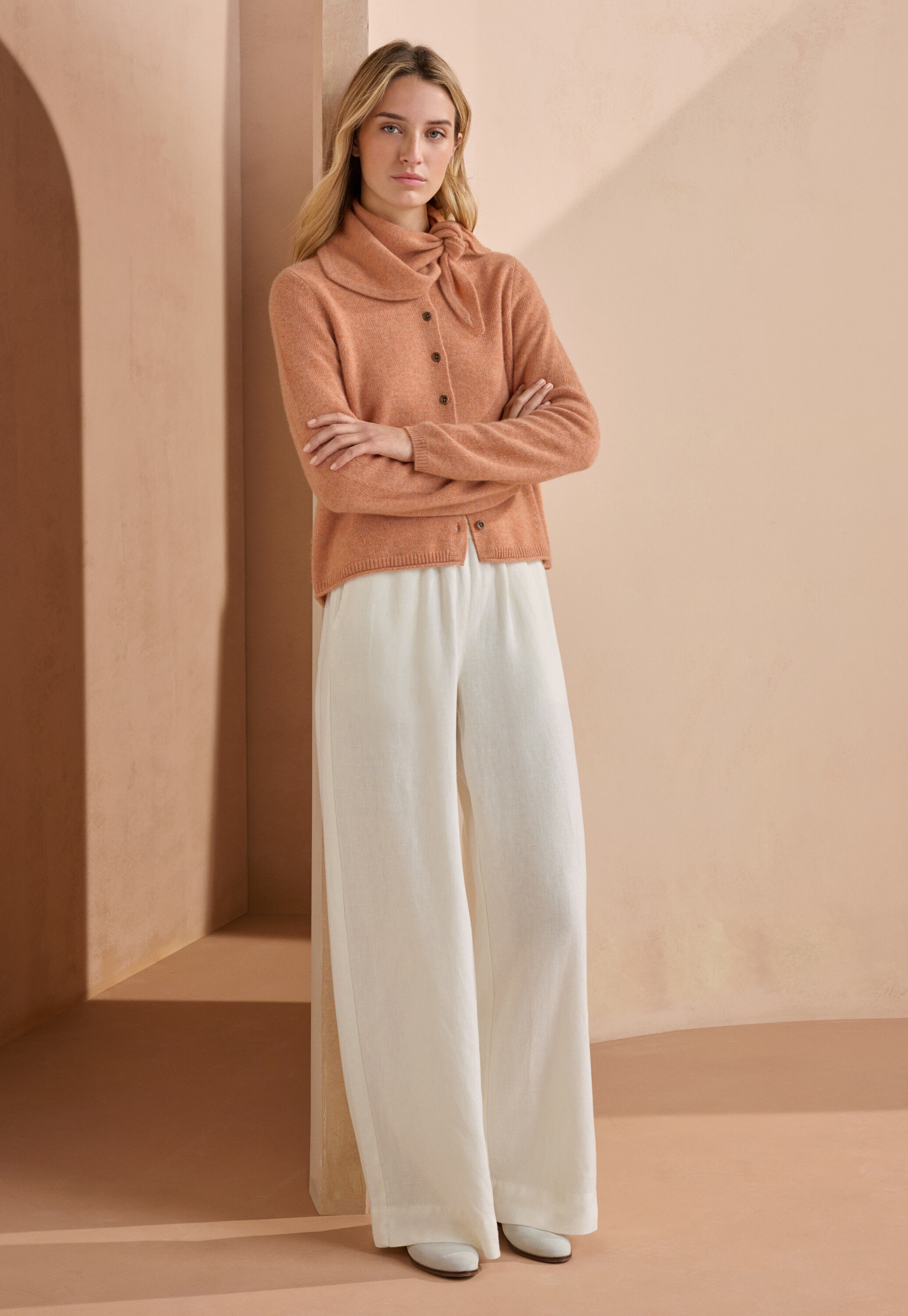 Wide-leg pull-on trousers
