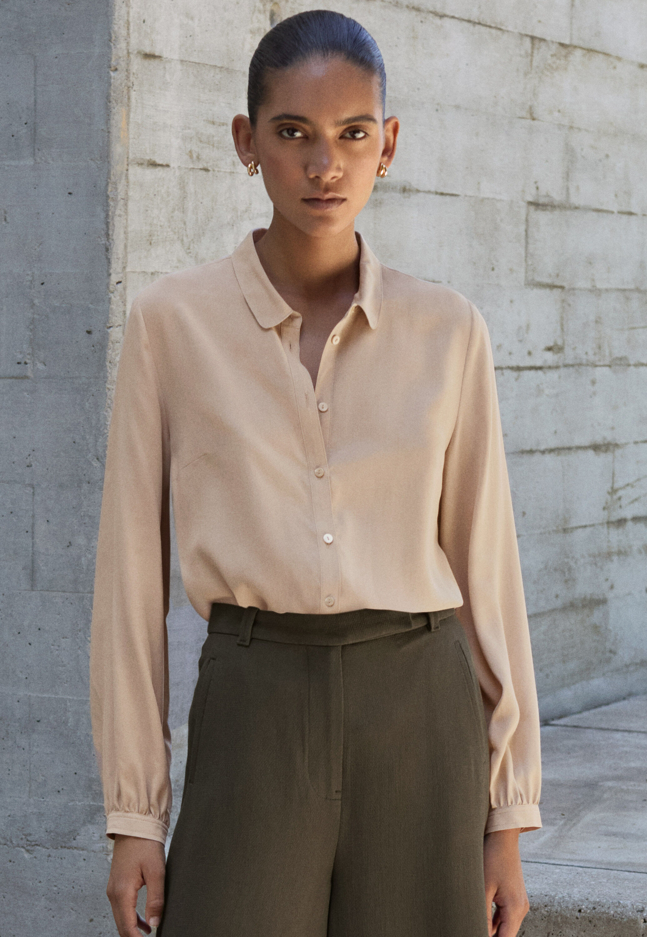 Patch pocket blouse