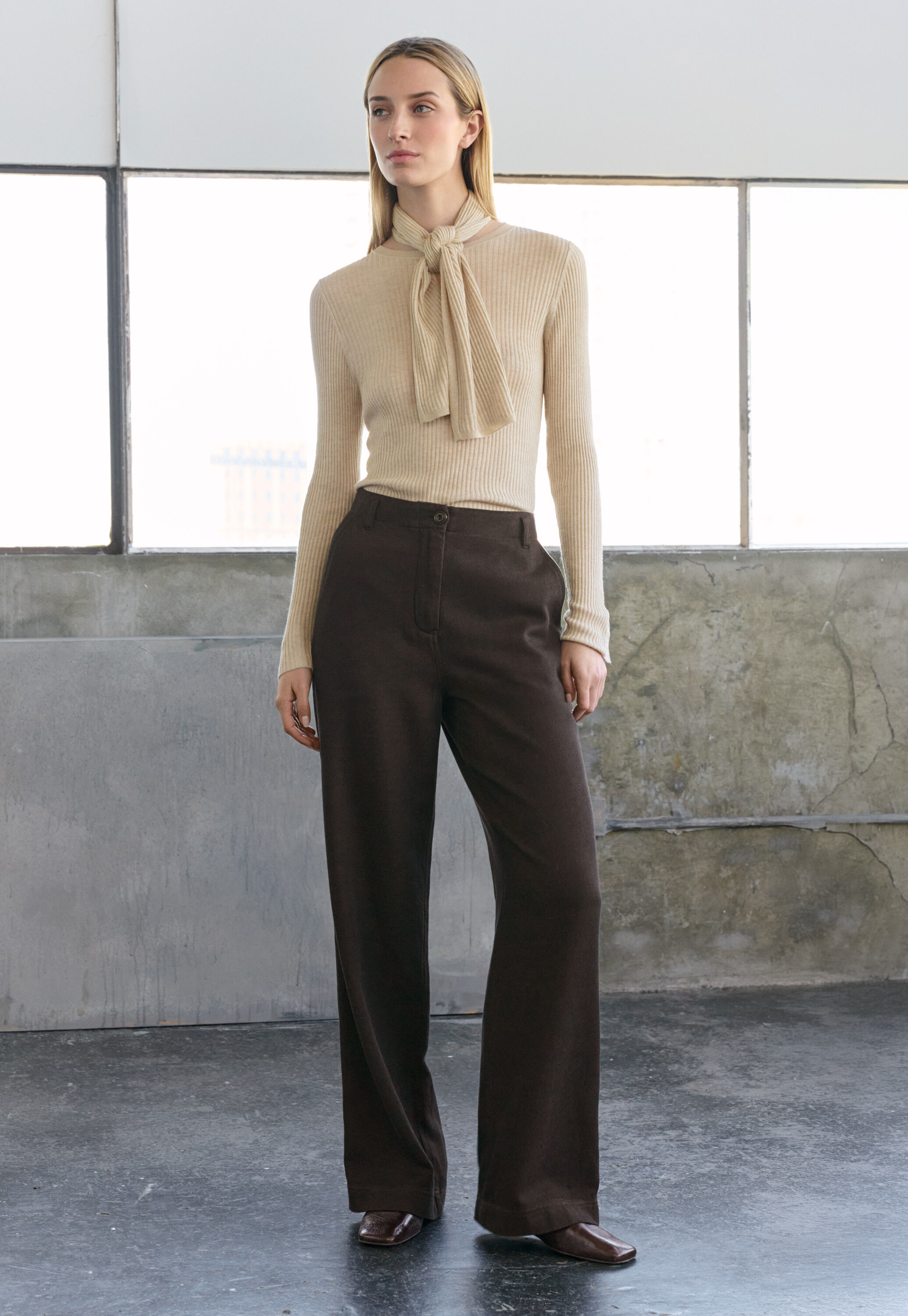 Straight-leg trousers