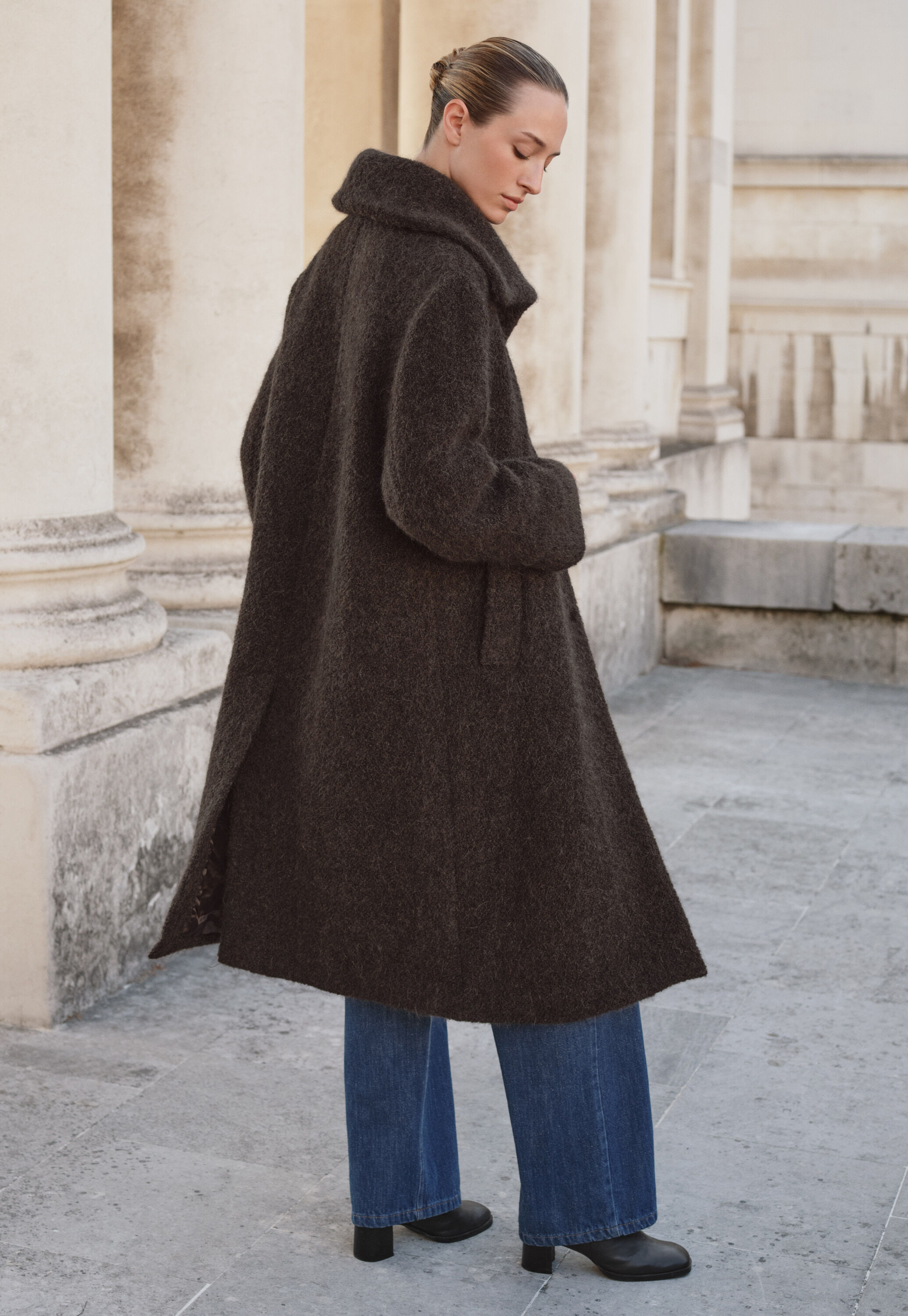 Boucl&eacute; coat