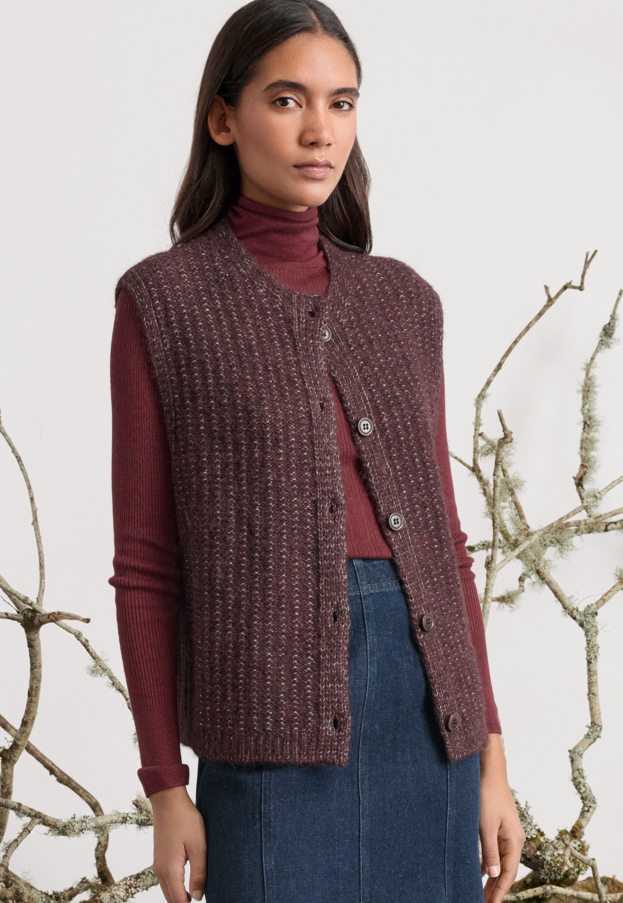 Sleeveless cardigan